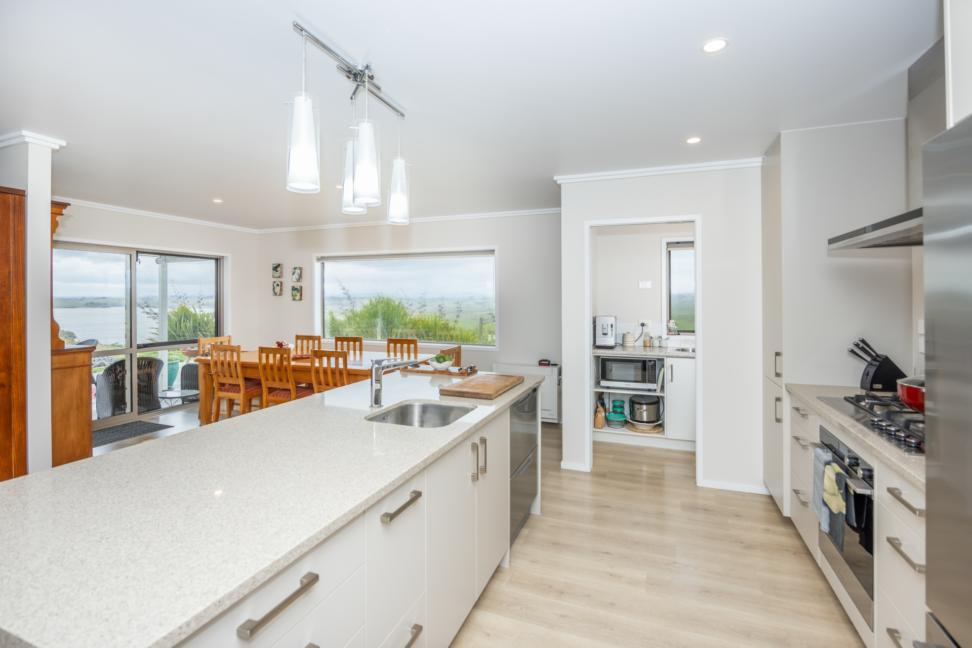 123 Slater Road, RUAWARO