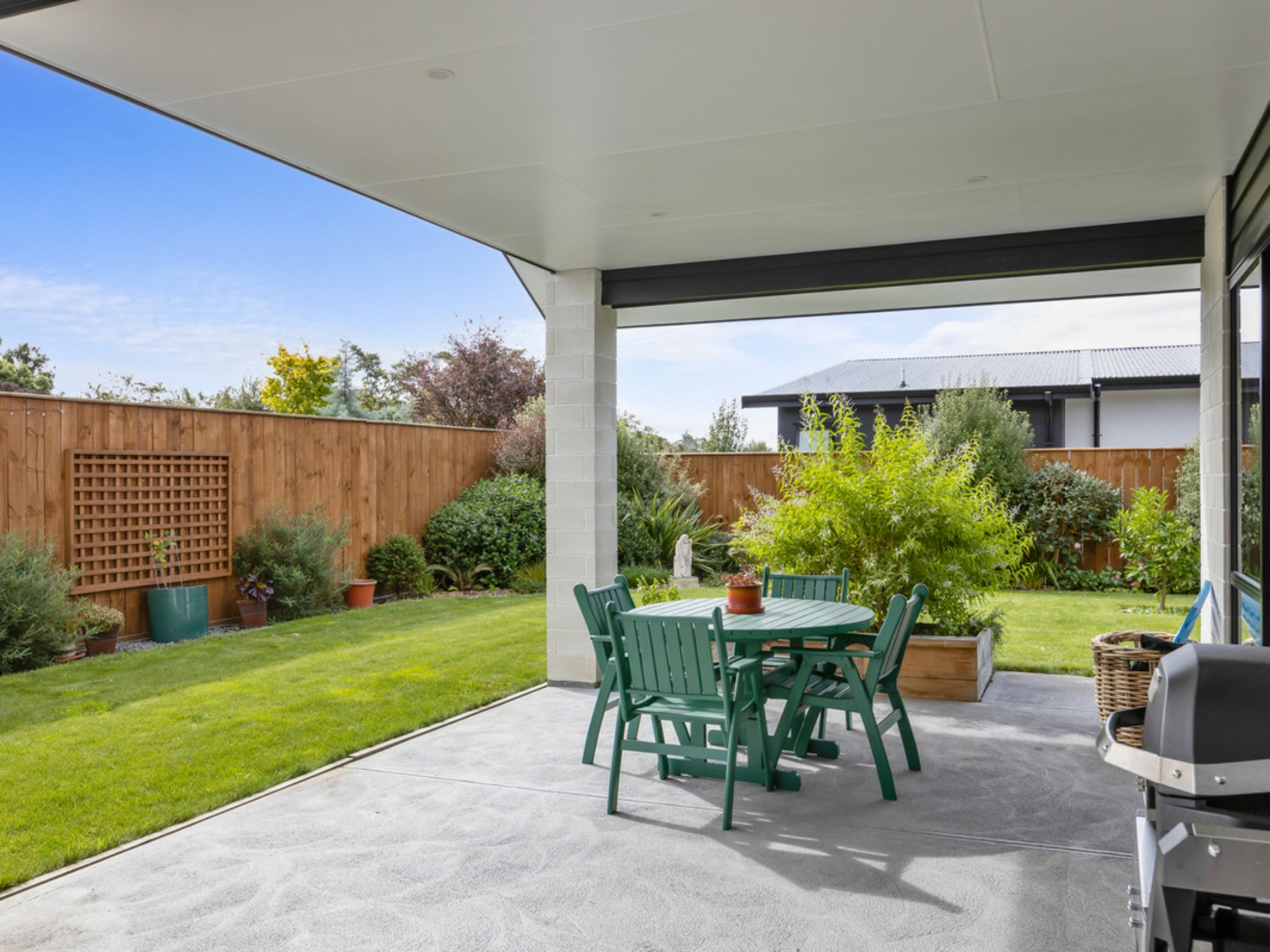 17 Plains Avenue, MASTERTON