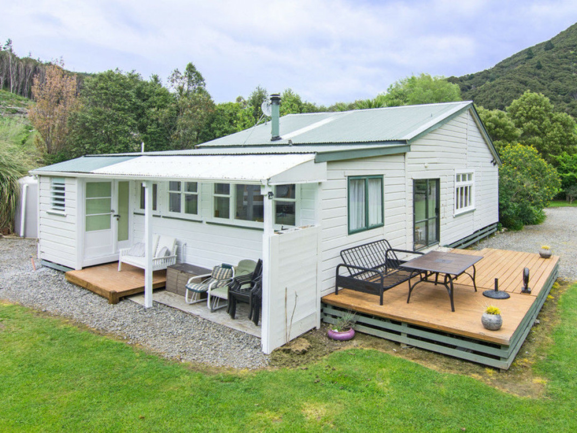 27 McLaughlin Drive Castlepoint Property Details LJ Hooker