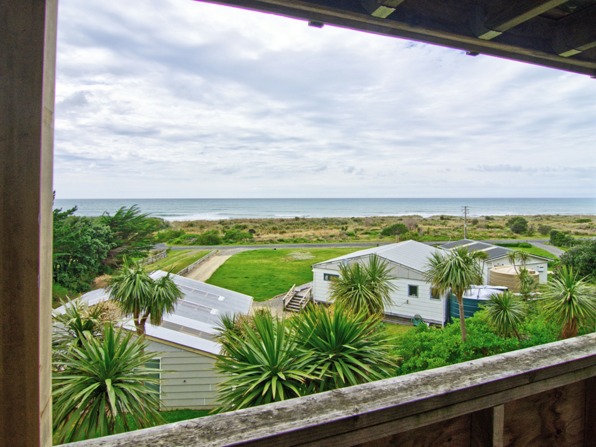 16 Sandy Bay Drive, CASTLEPOINT