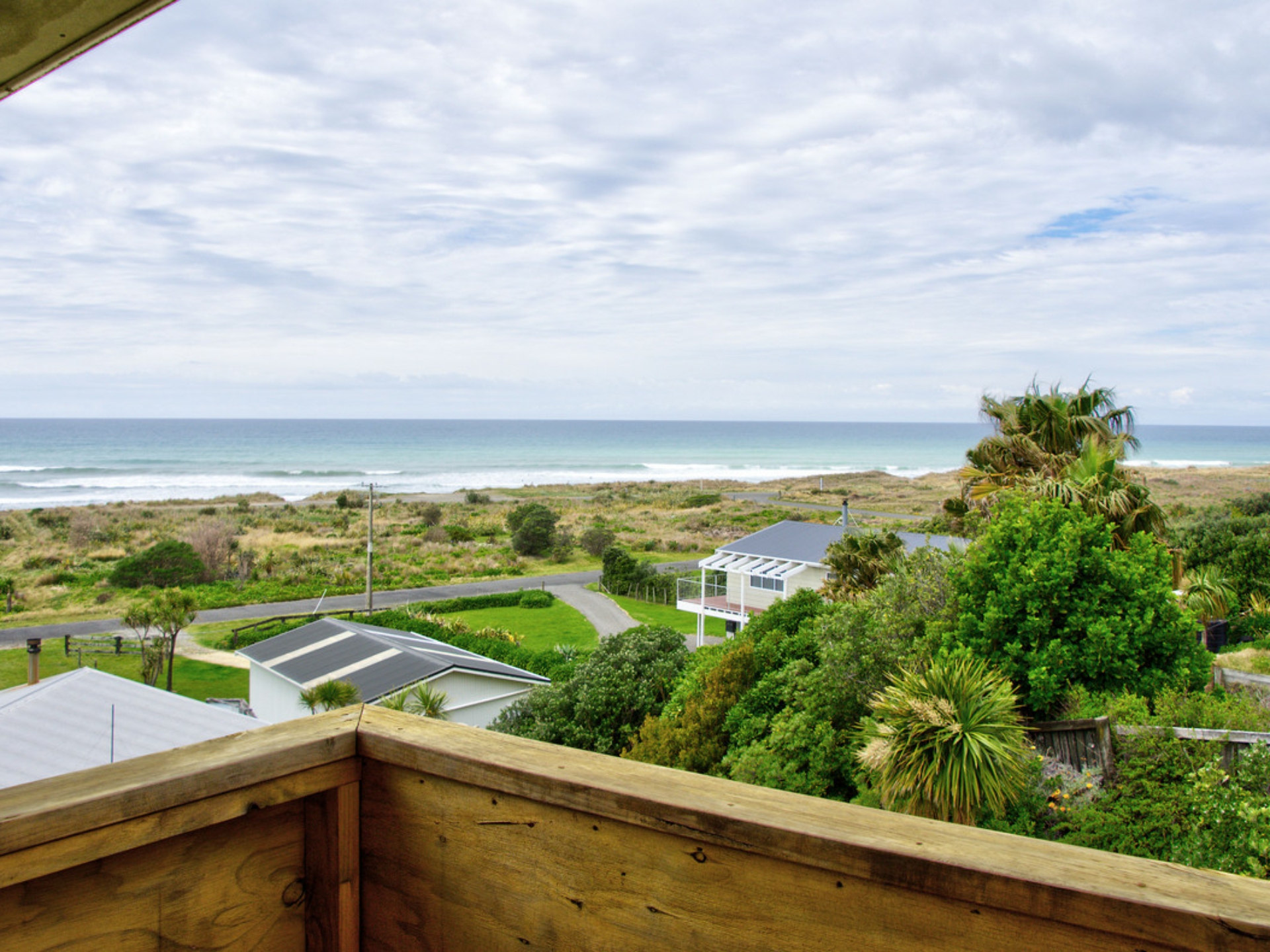 16 Sandy Bay Drive, CASTLEPOINT