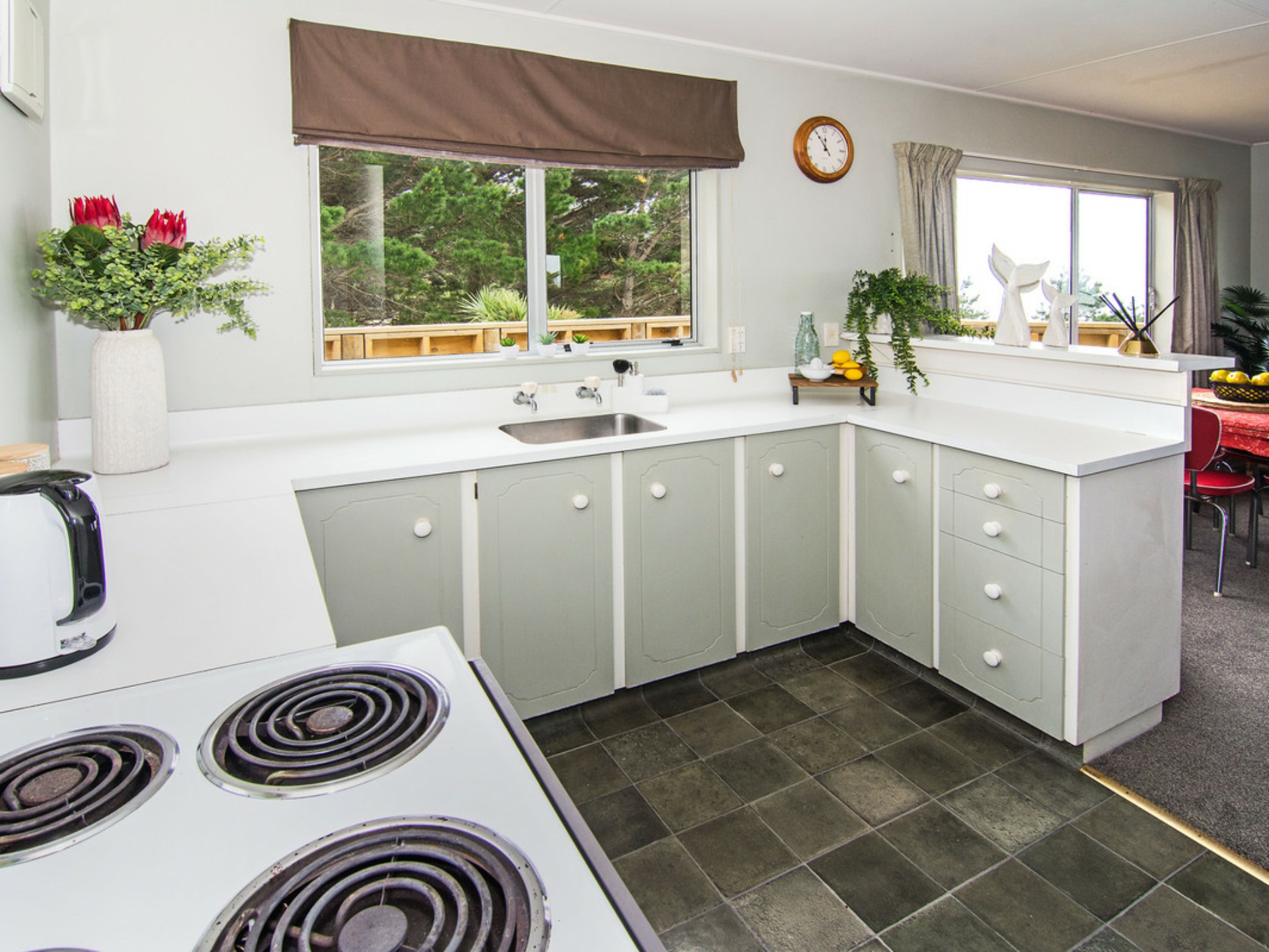 16 Sandy Bay Drive, CASTLEPOINT