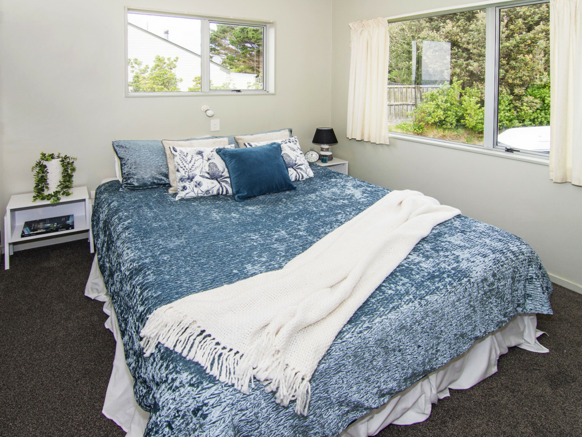 16 Sandy Bay Drive, CASTLEPOINT