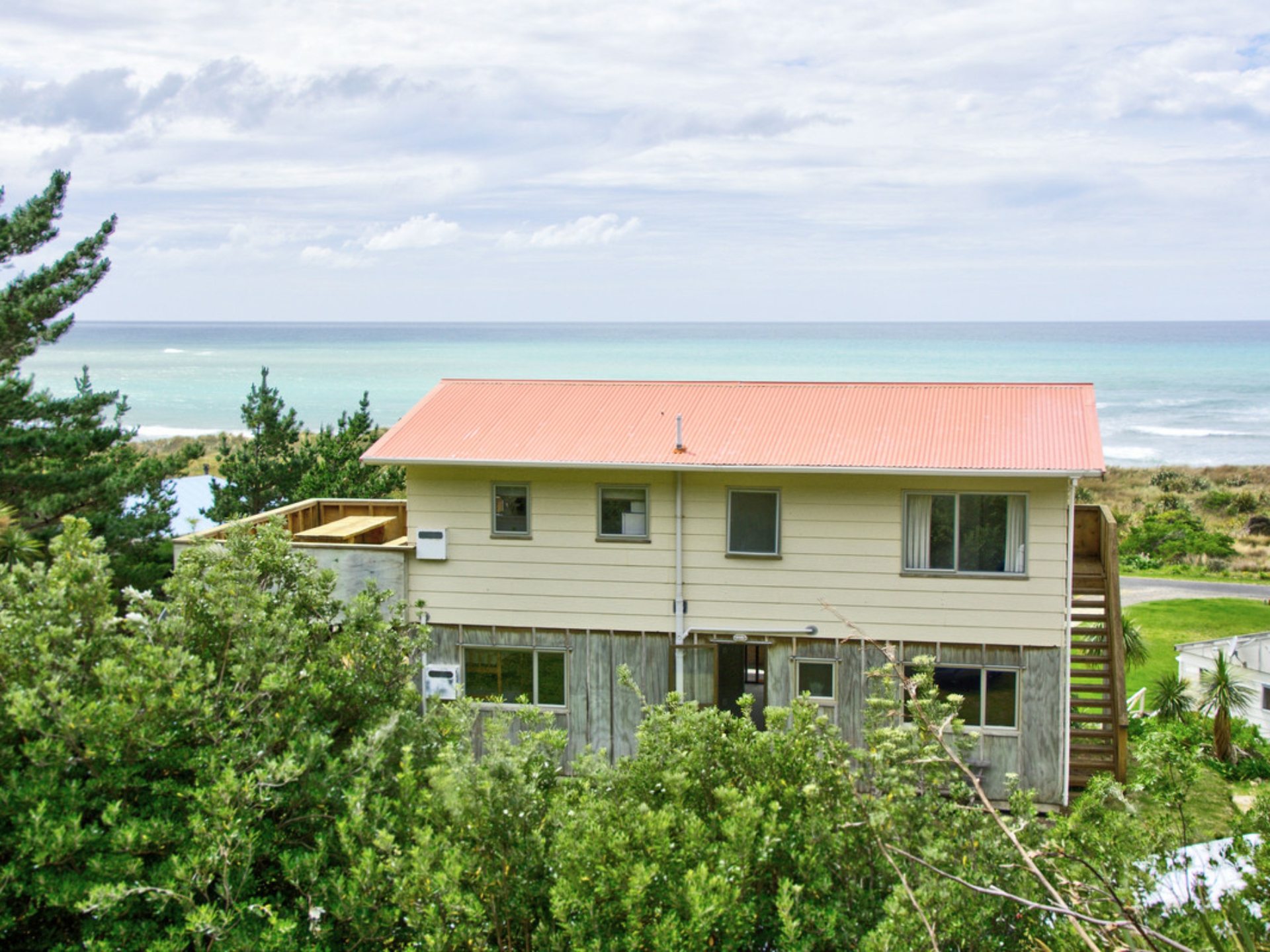 16 Sandy Bay Drive, CASTLEPOINT