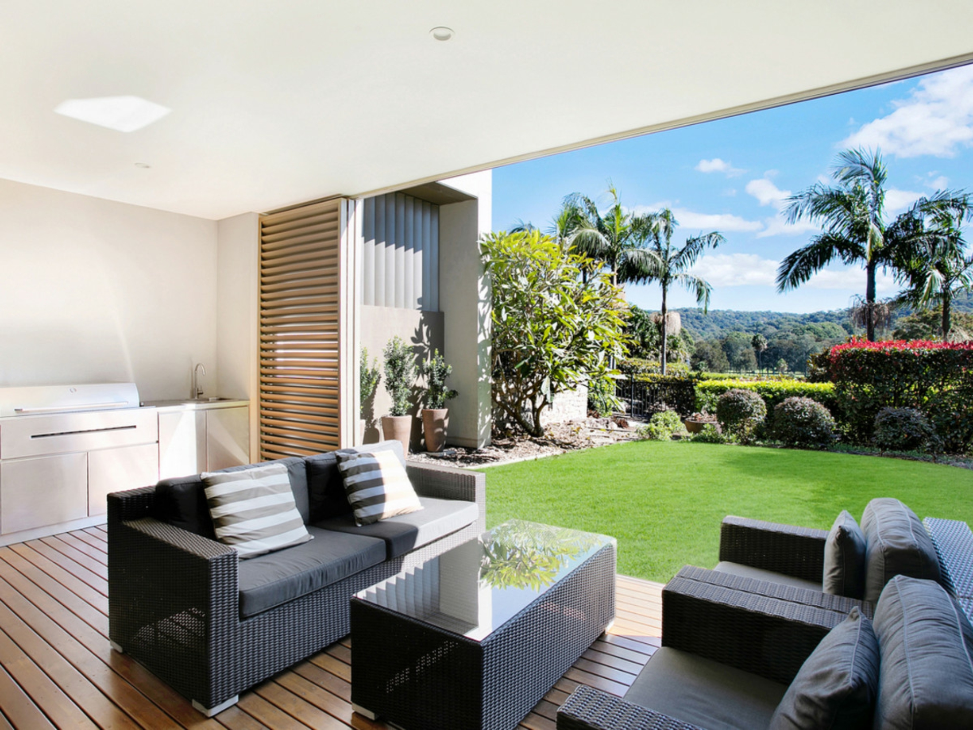 206/102 Darley Street West, MONA VALE