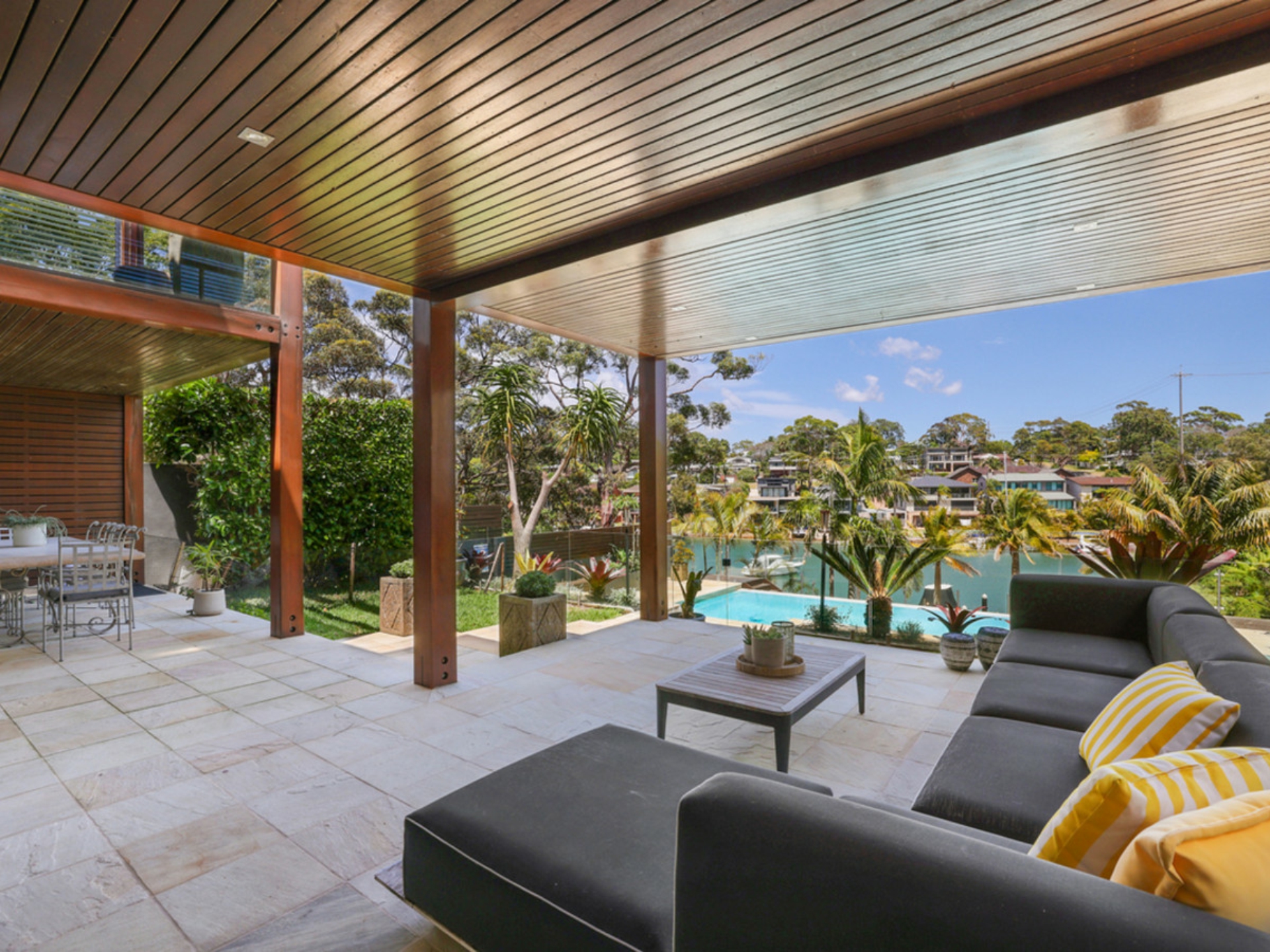 112 Crescent Road, NEWPORT