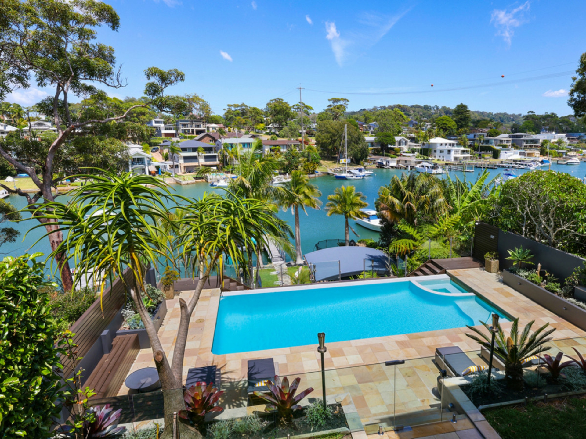 112 Crescent Road, NEWPORT