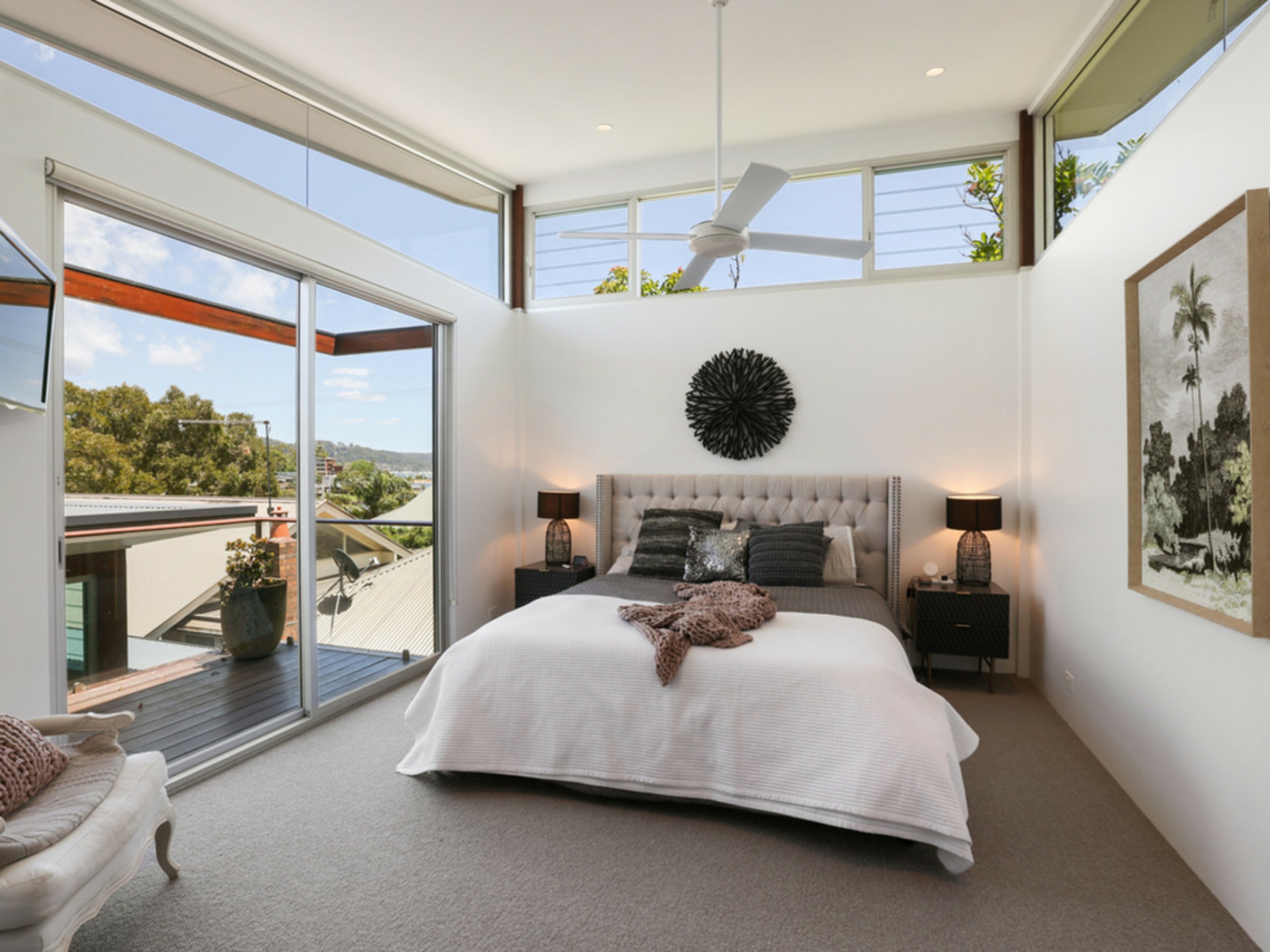 112 Crescent Road, NEWPORT