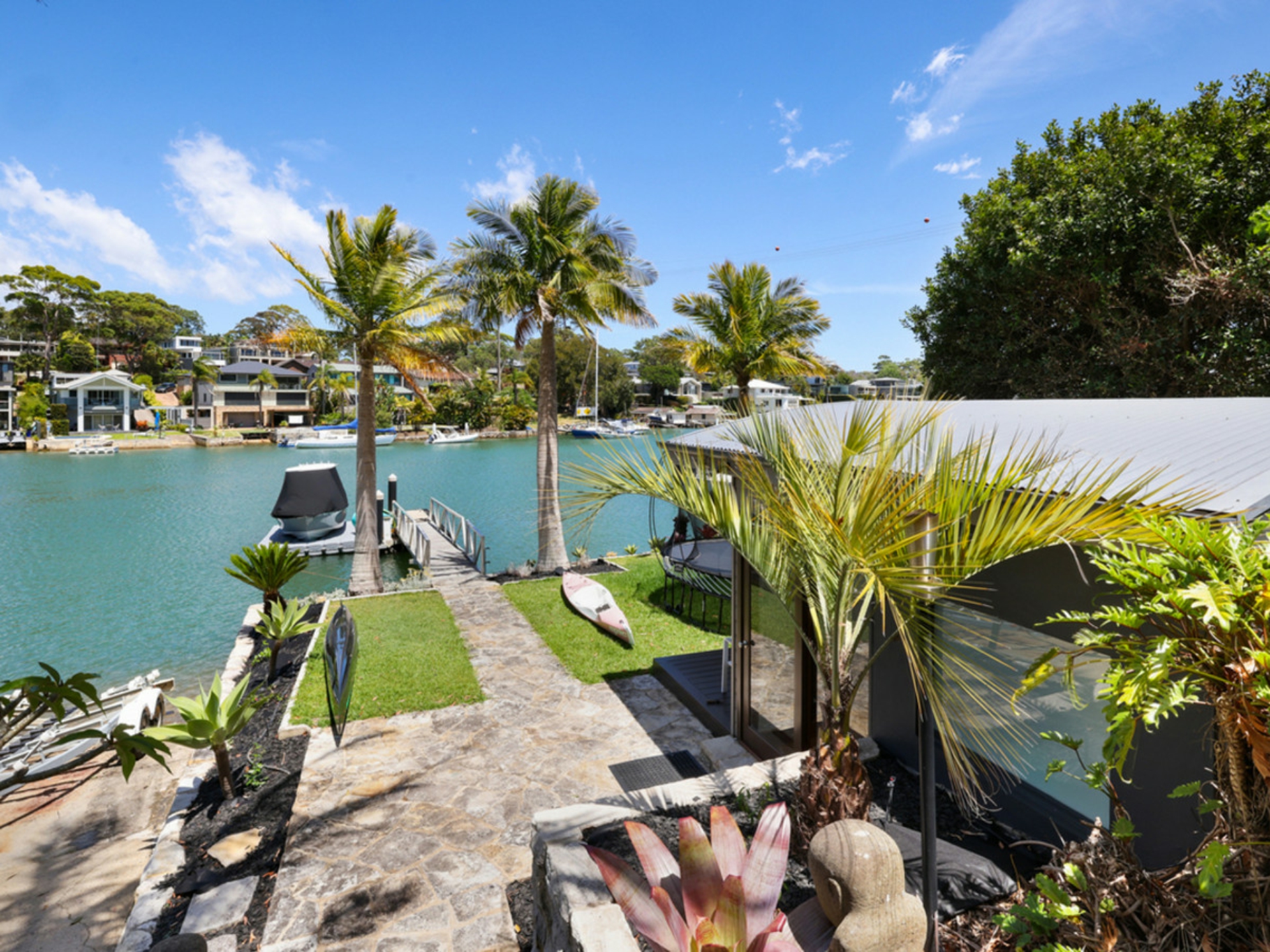 112 Crescent Road, NEWPORT