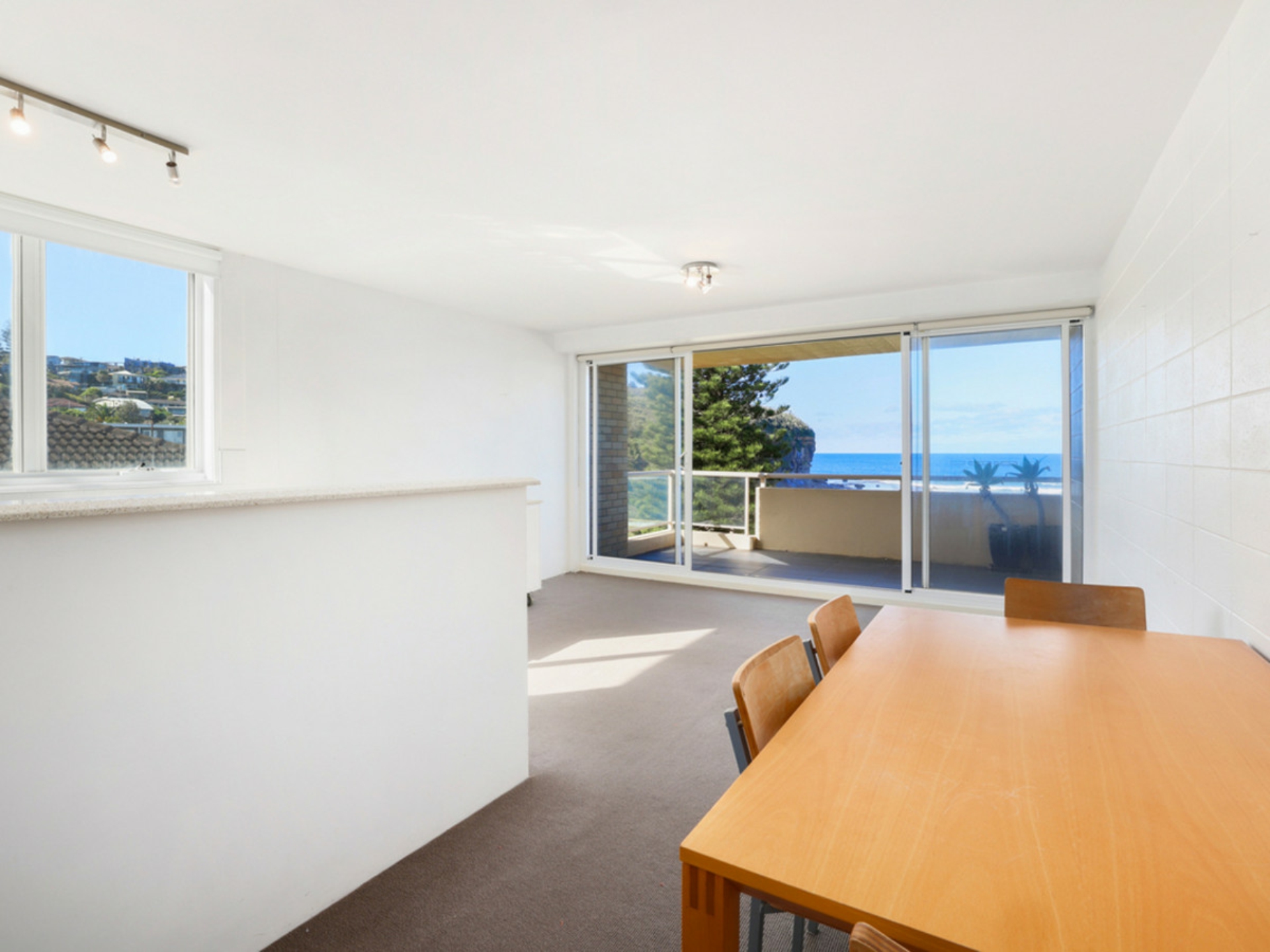 11/35 Surfview Road, MONA VALE