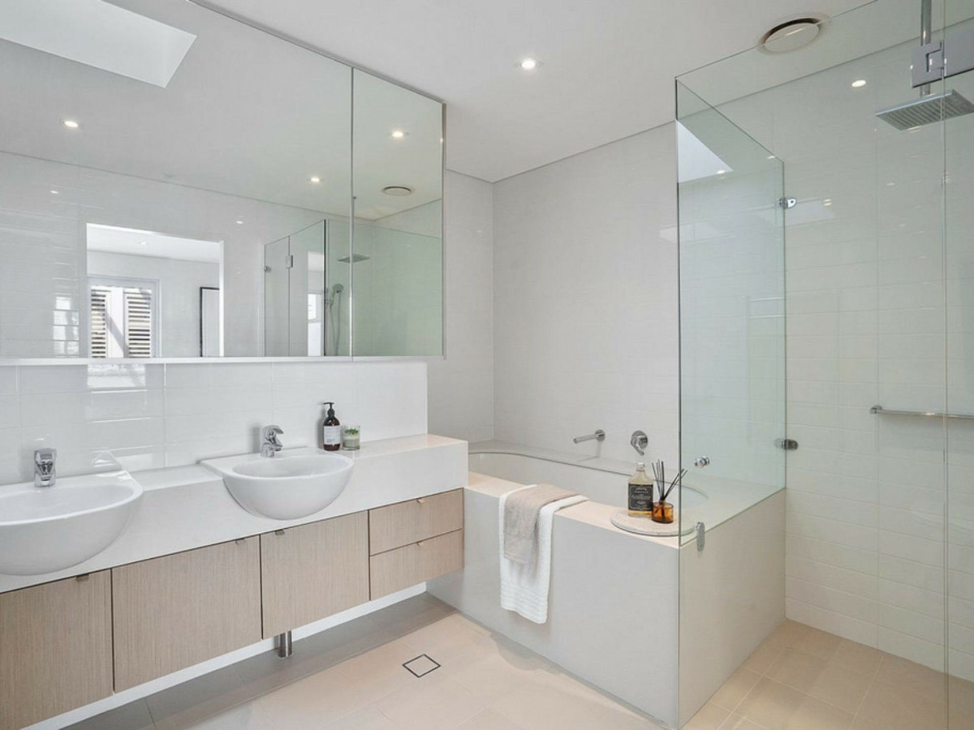 3/2137B Pittwater Road, CHURCH POINT