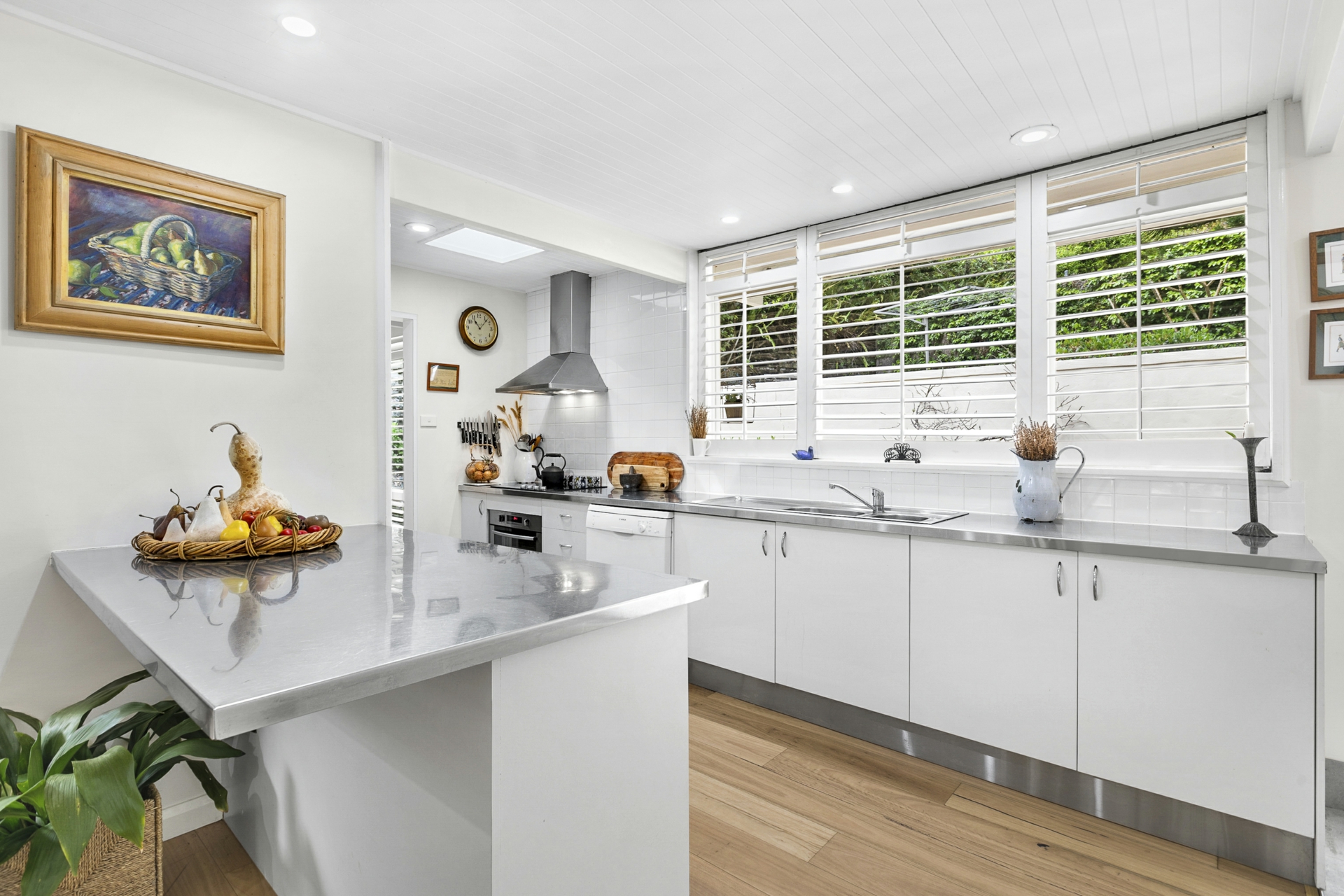 38 Therry Street Avalon Beach NSW Property Details LJ Hooker