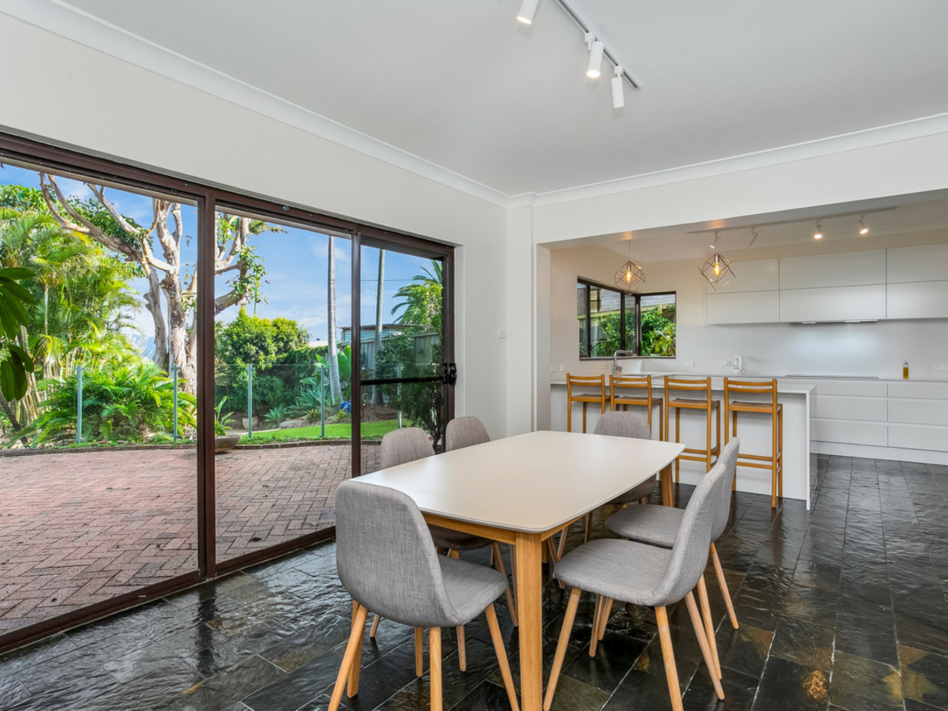154 Narrabeen Park Parade, MONA VALE