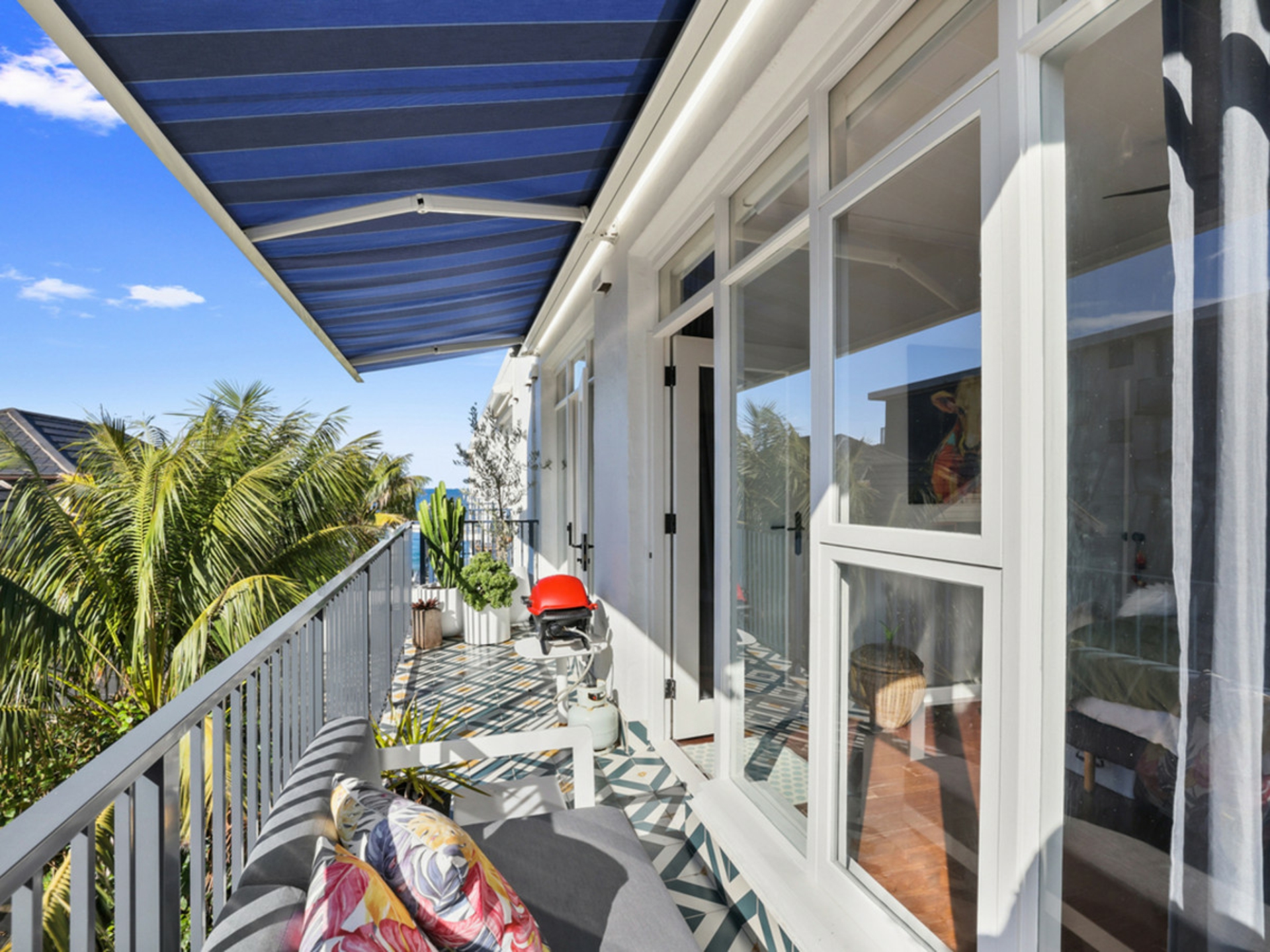 7/13 Surfview Road, MONA VALE