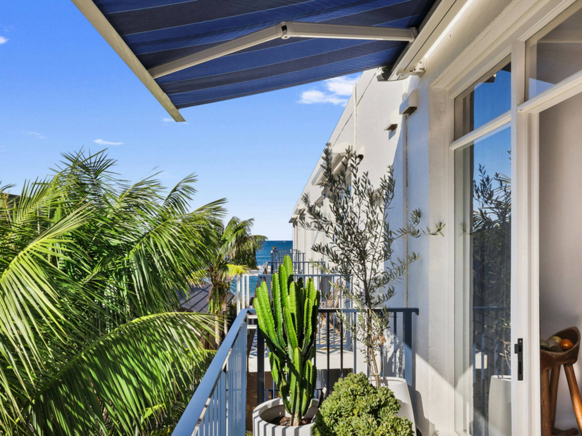 7/13 Surfview Road, MONA VALE