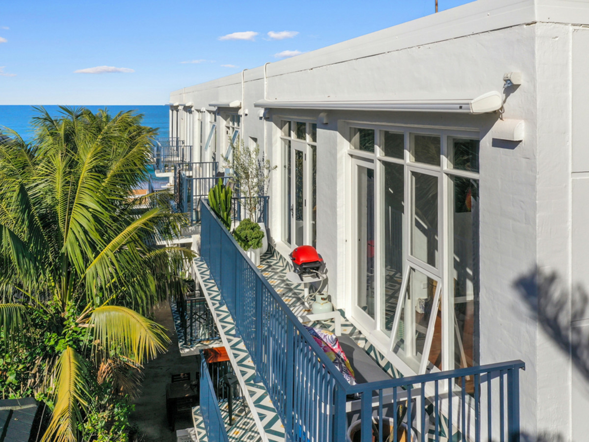 7/13 Surfview Road, MONA VALE