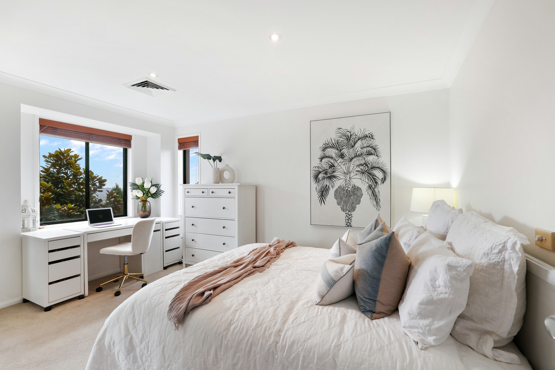 41 Laurel Road West, INGLESIDE