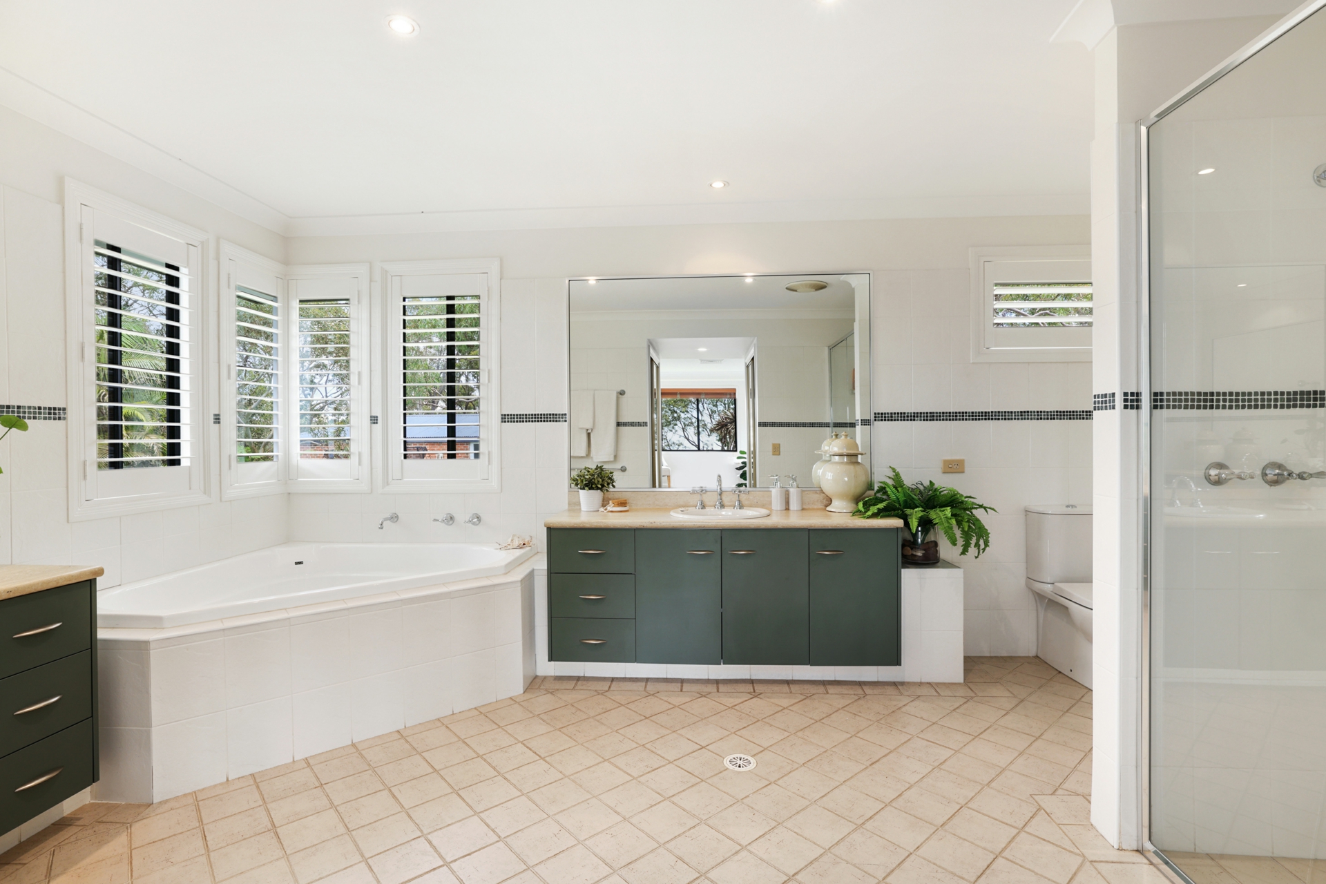 41 Laurel Road West, INGLESIDE