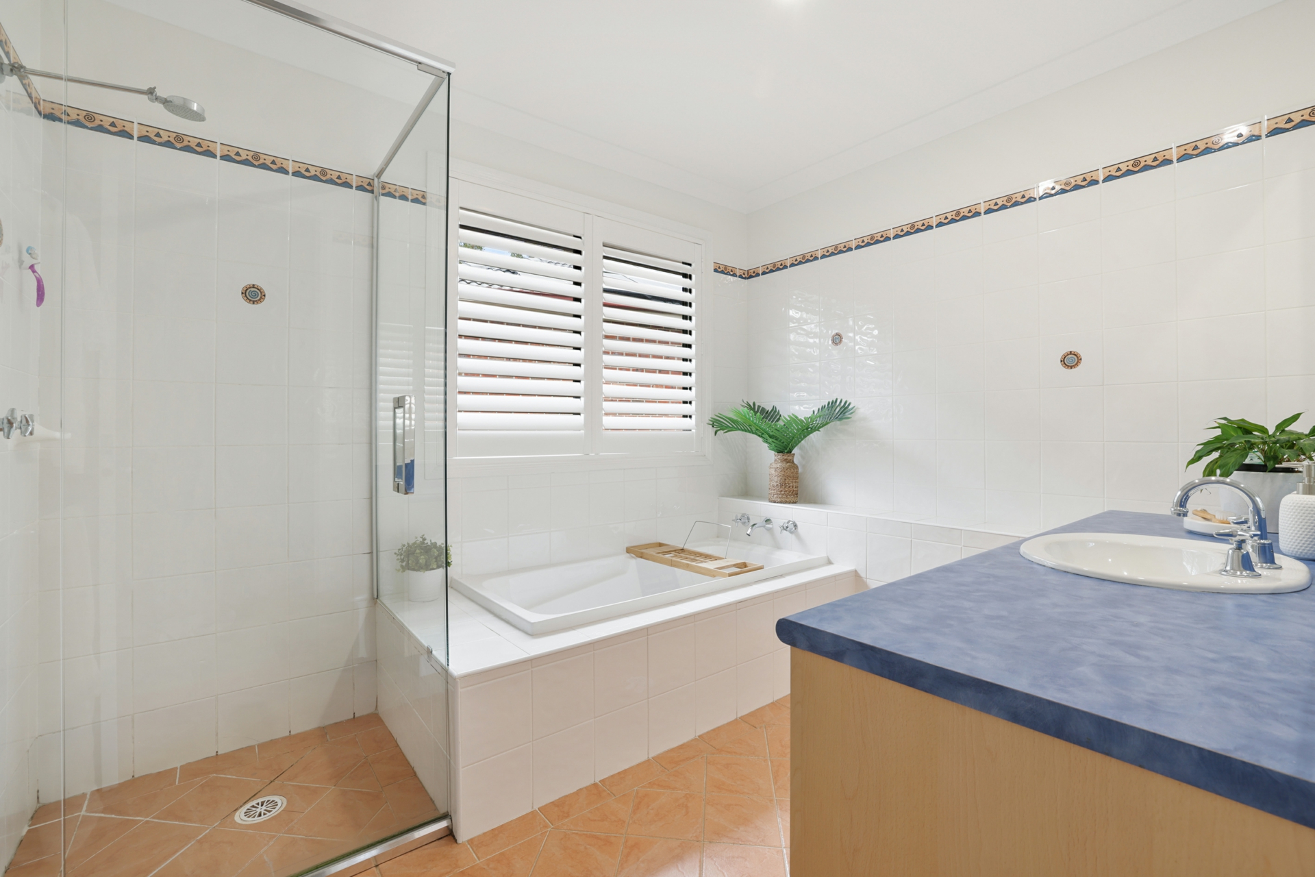 41 Laurel Road West, INGLESIDE