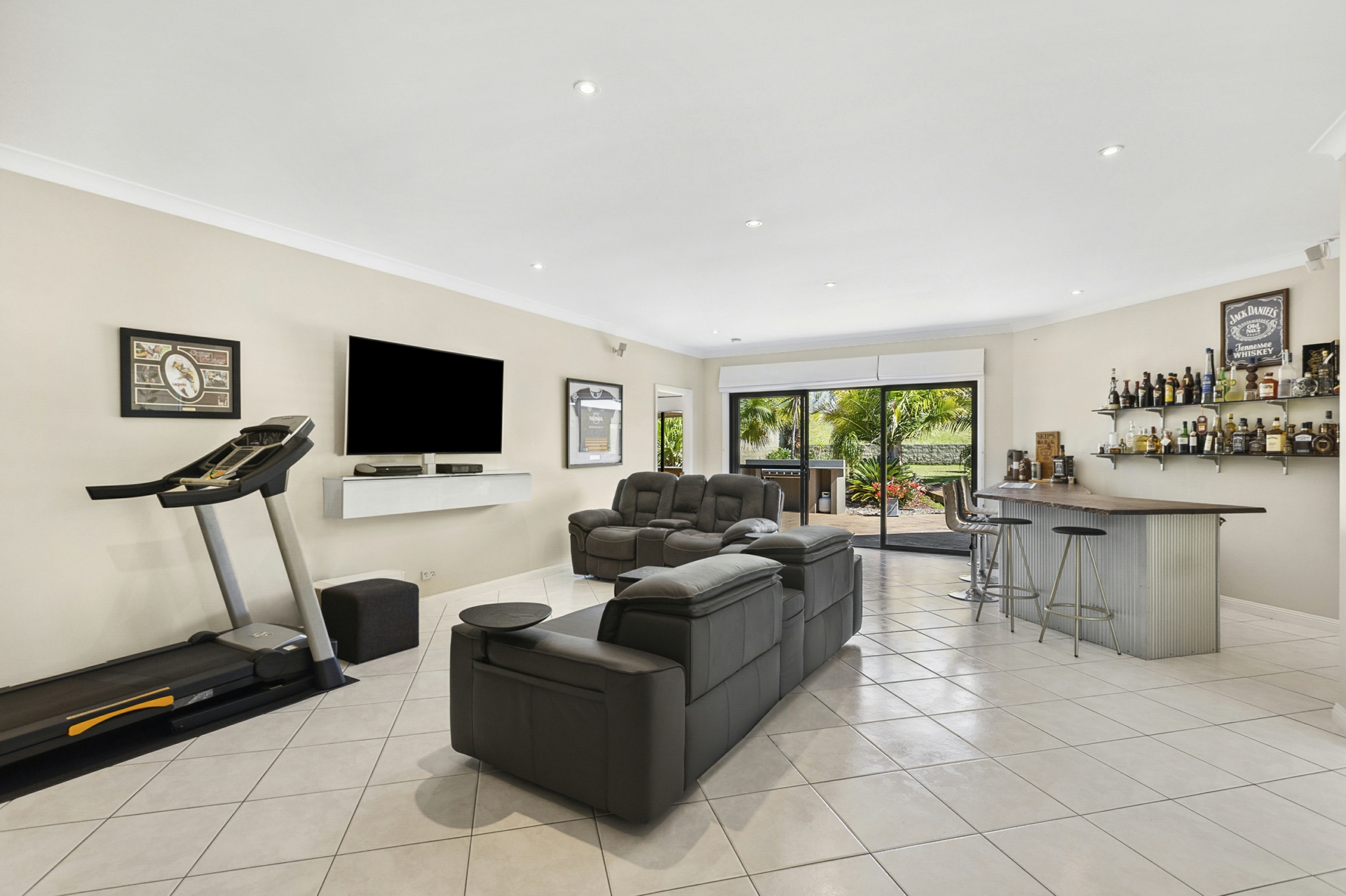 56 Waratah Road, INGLESIDE
