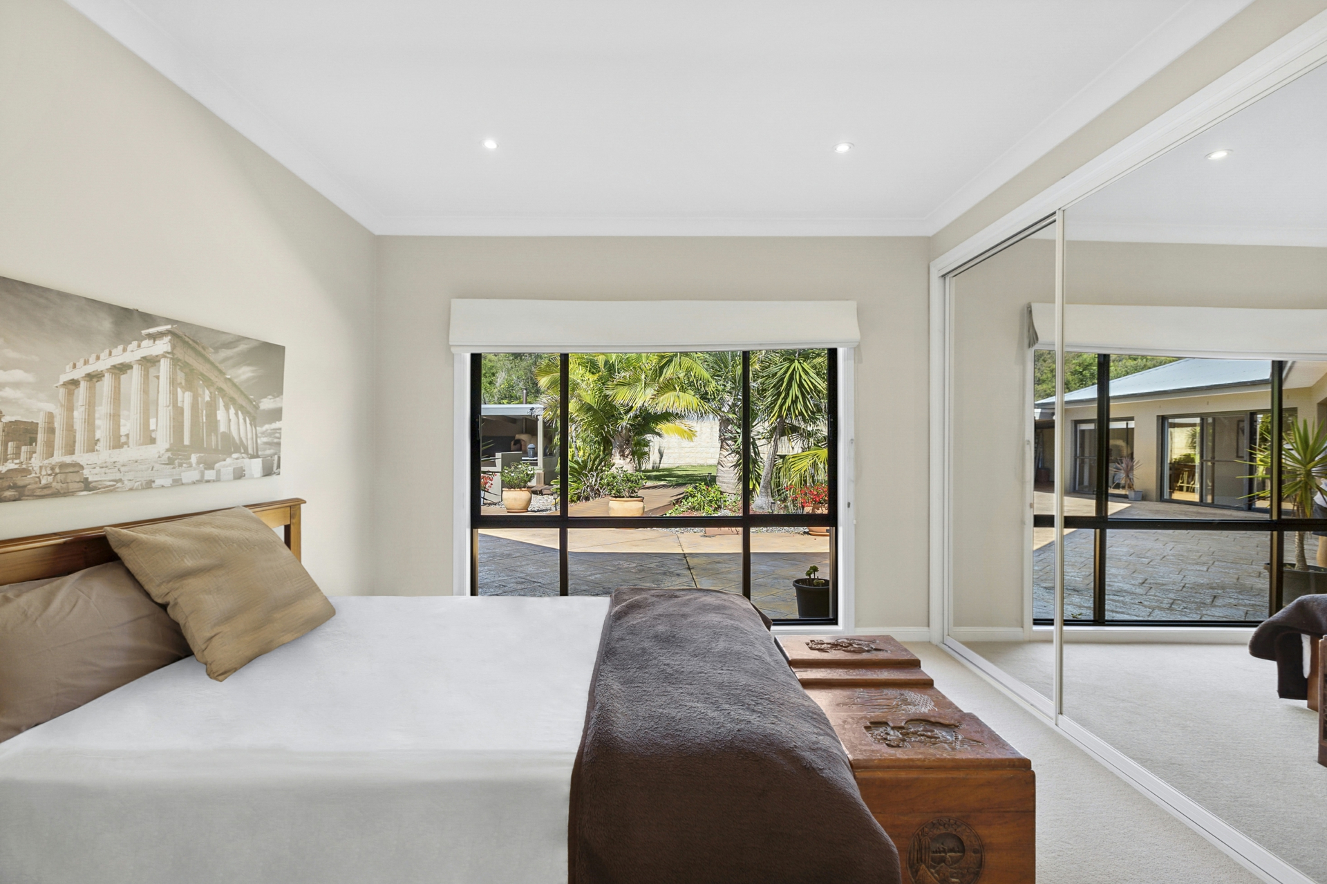 56 Waratah Road, INGLESIDE