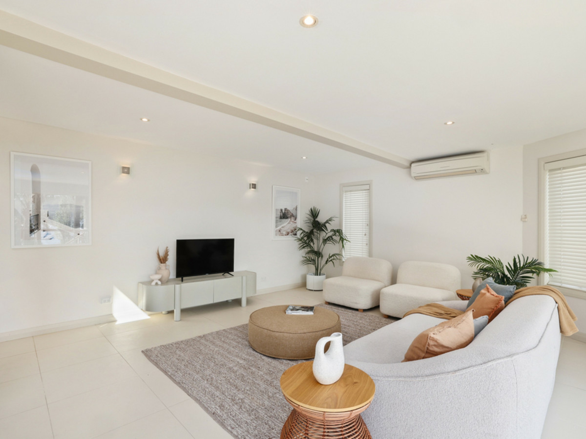 34 Prince Alfred Parade, NEWPORT