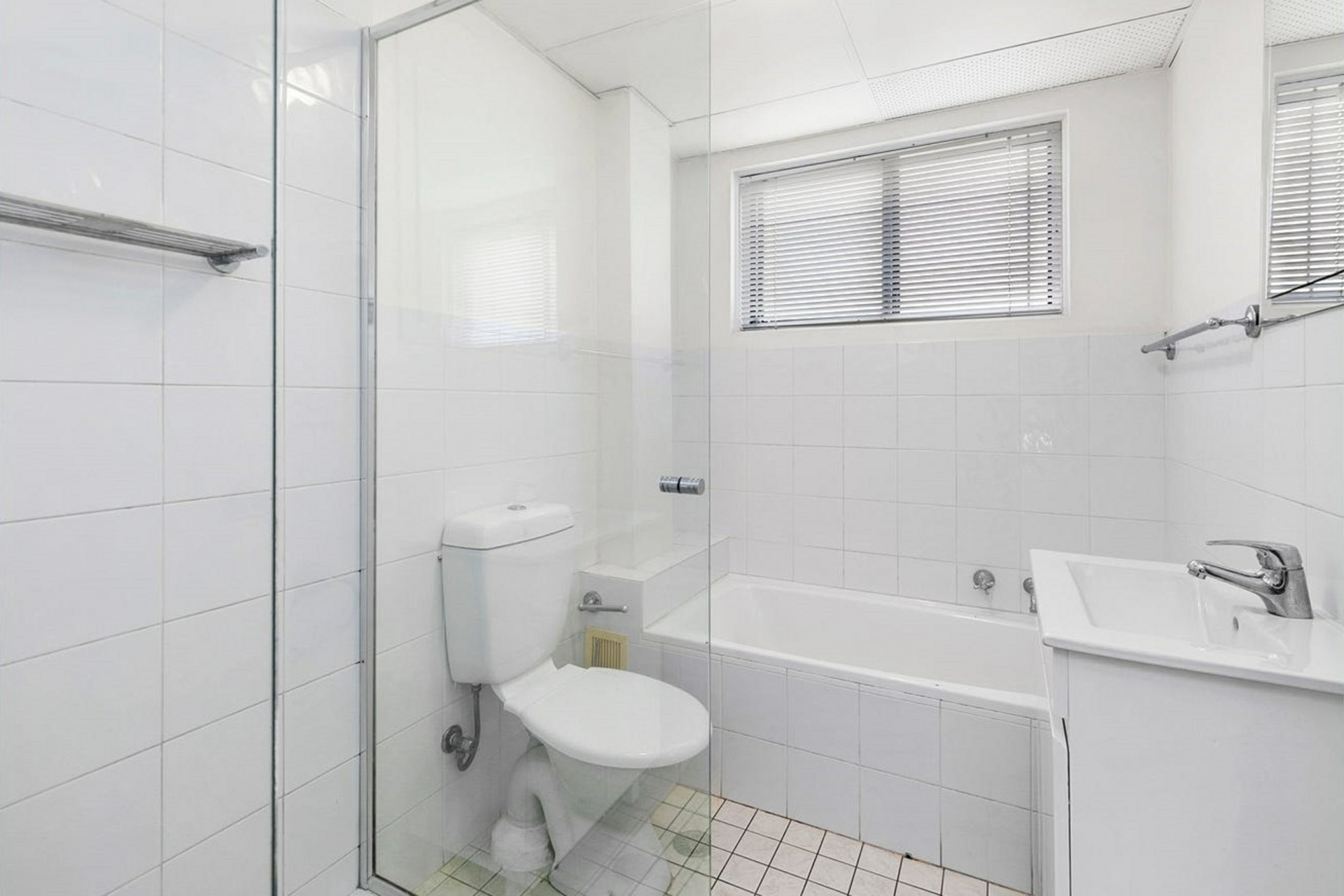 2/3 Stuart Street Collaroy NSW Unit for Sale LJ Hooker