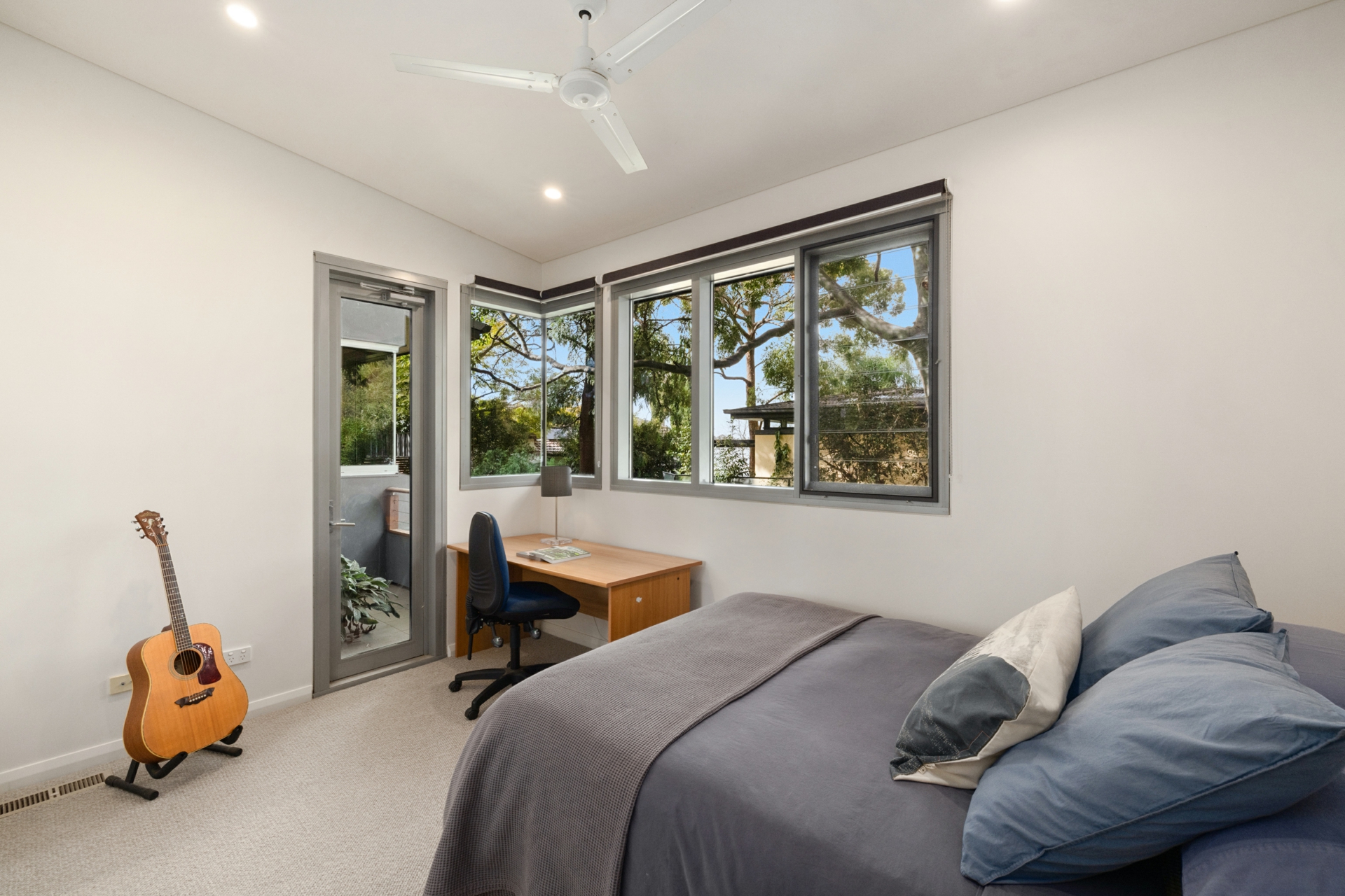 6 Bakers Road, CHURCH POINT