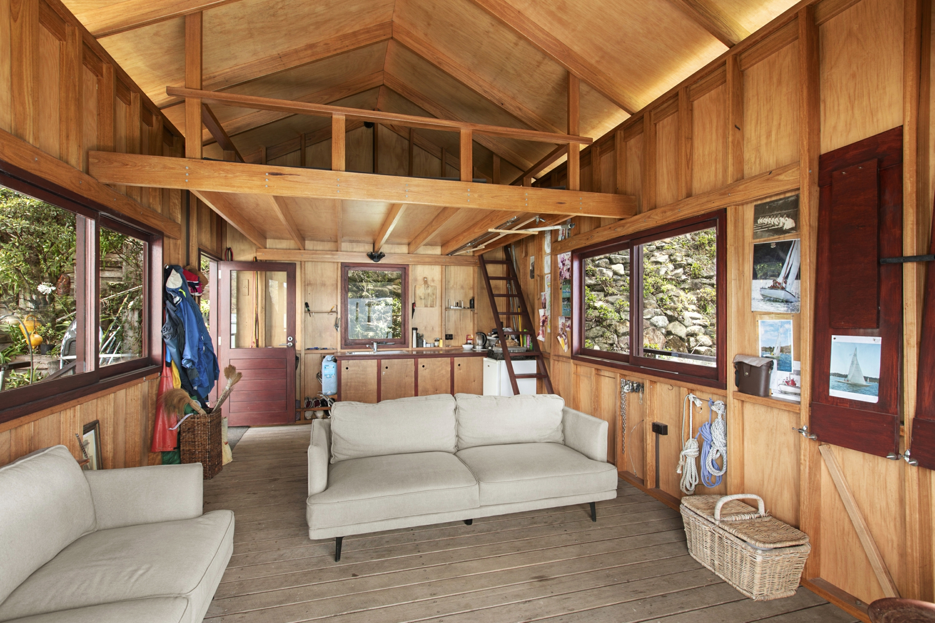 3 The Chase, LOVETT BAY