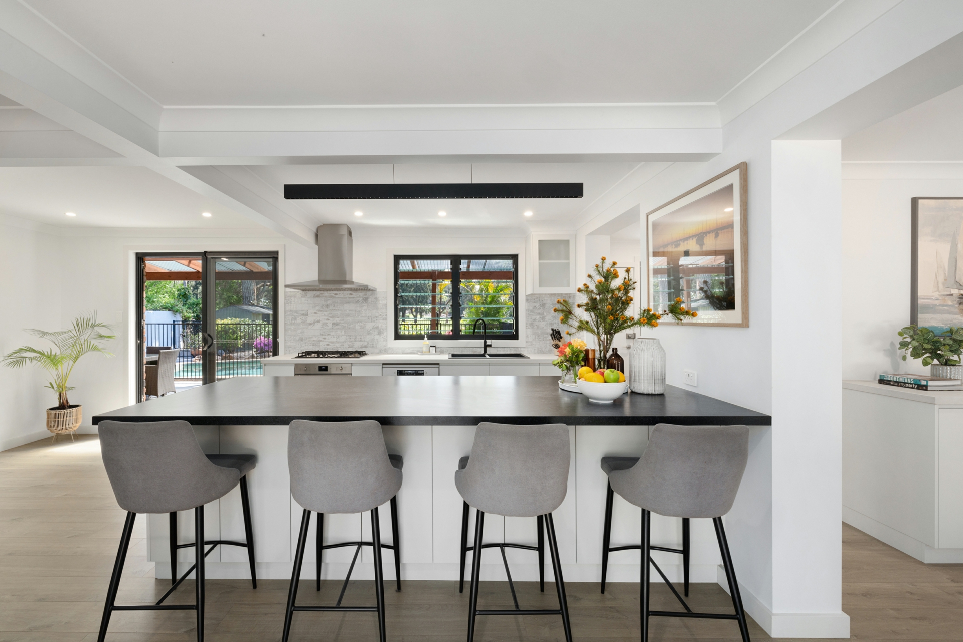 16 Parkland Road, MONA VALE