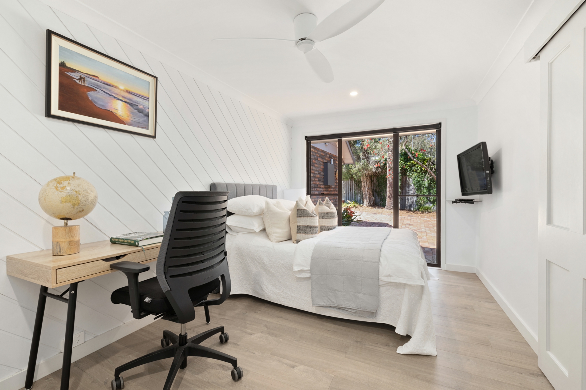16 Parkland Road, MONA VALE
