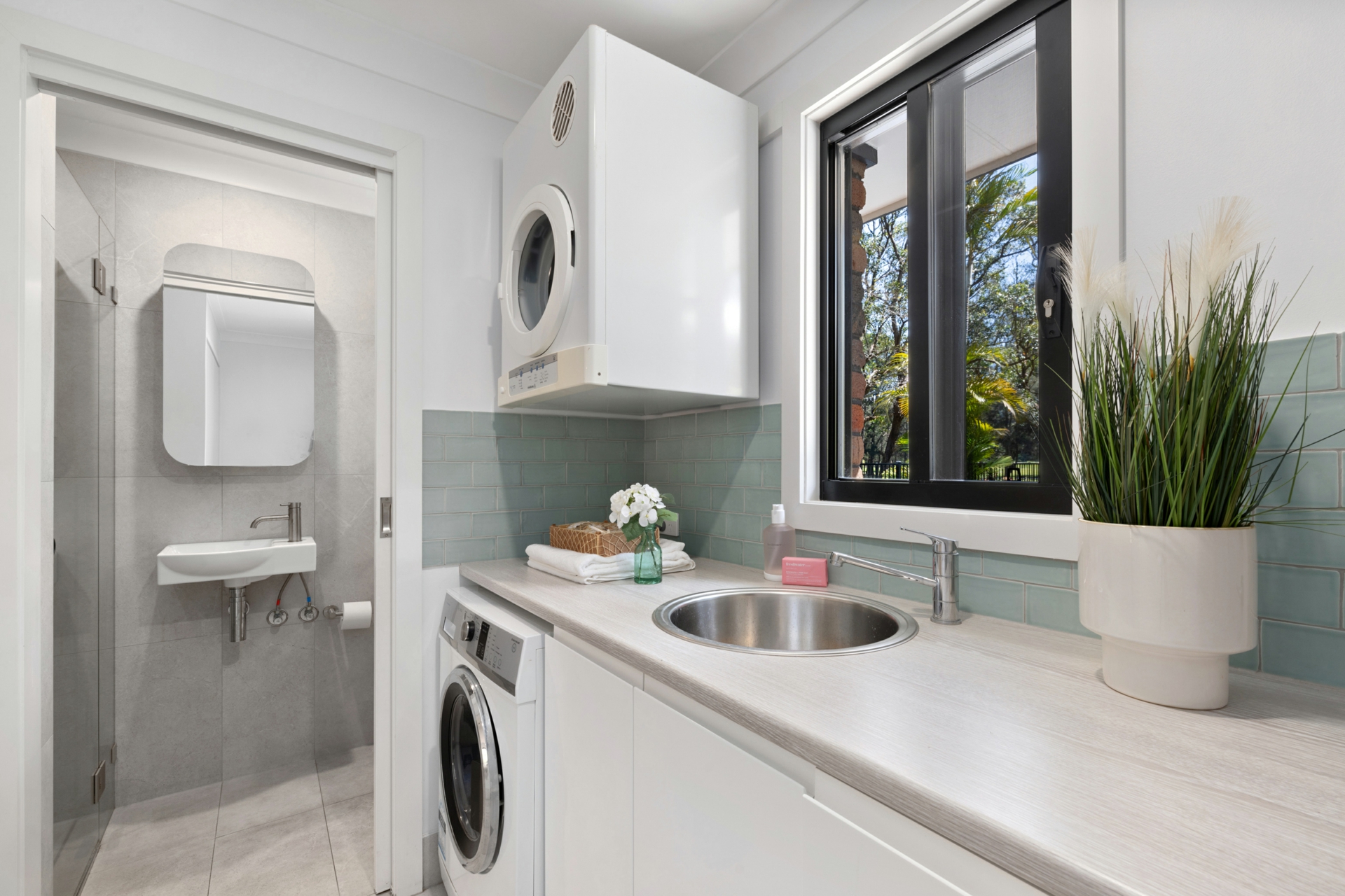16 Parkland Road, MONA VALE