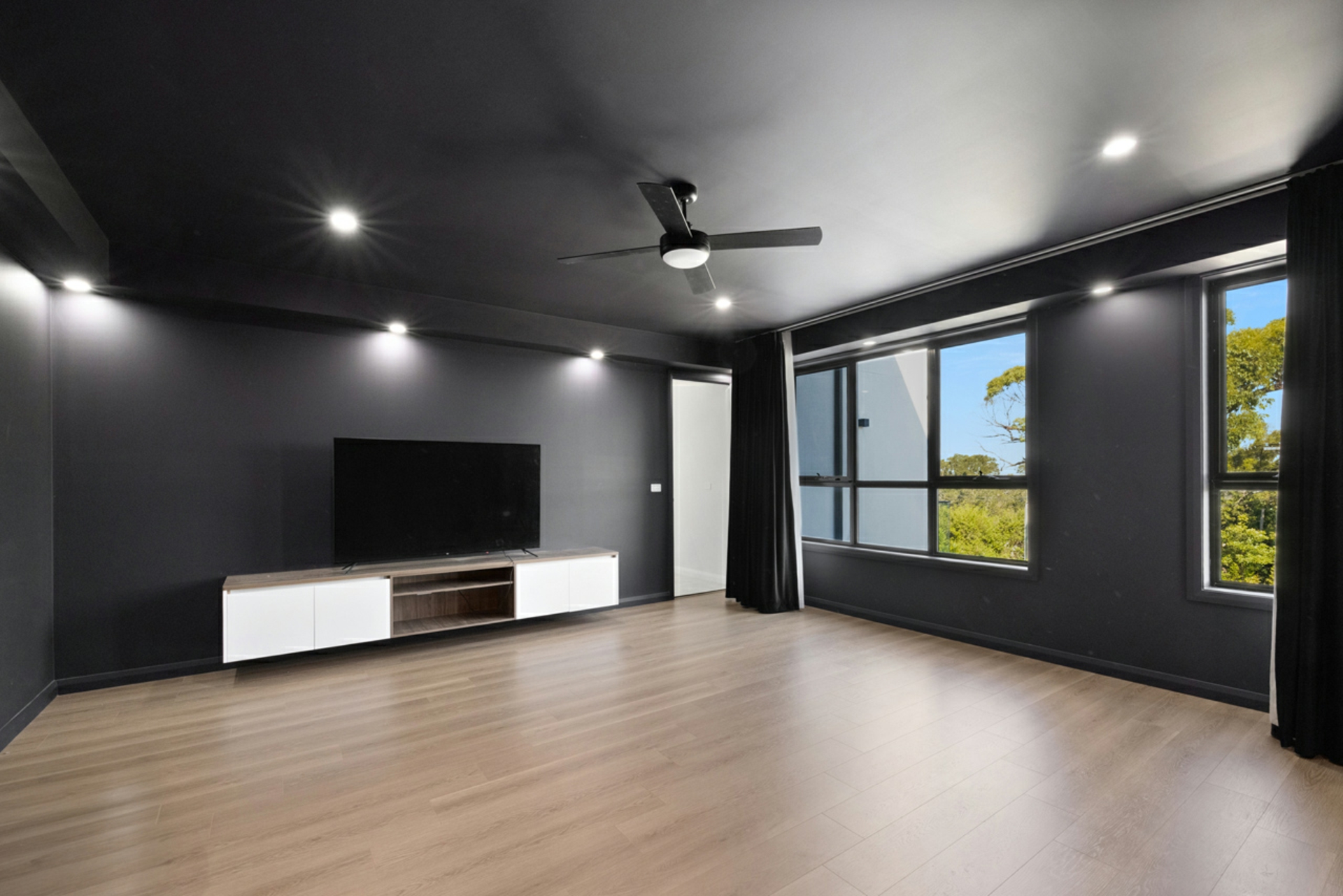 83 Parkes Road, COLLAROY PLATEAU
