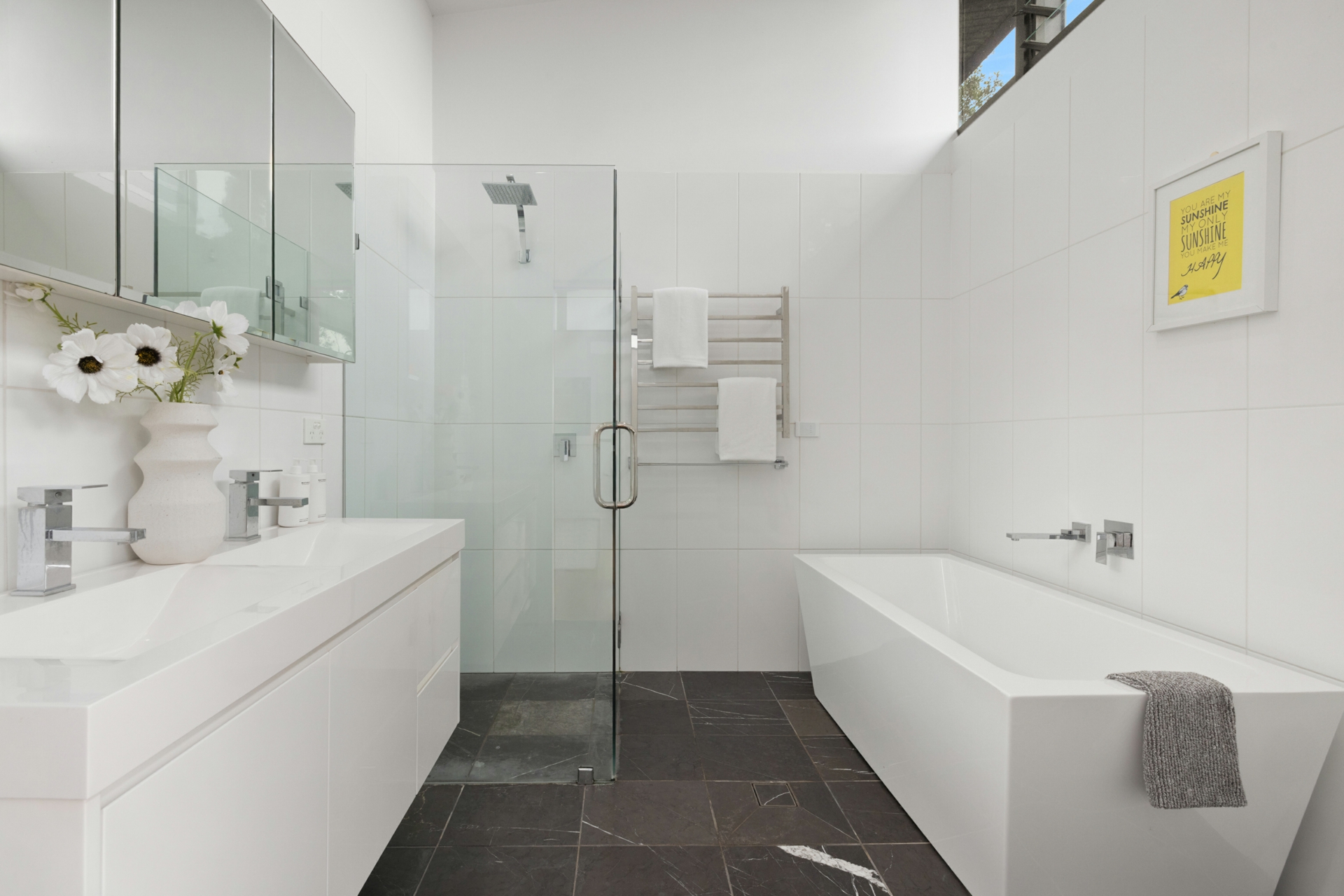 22 Whipbird Circuit, MONA VALE