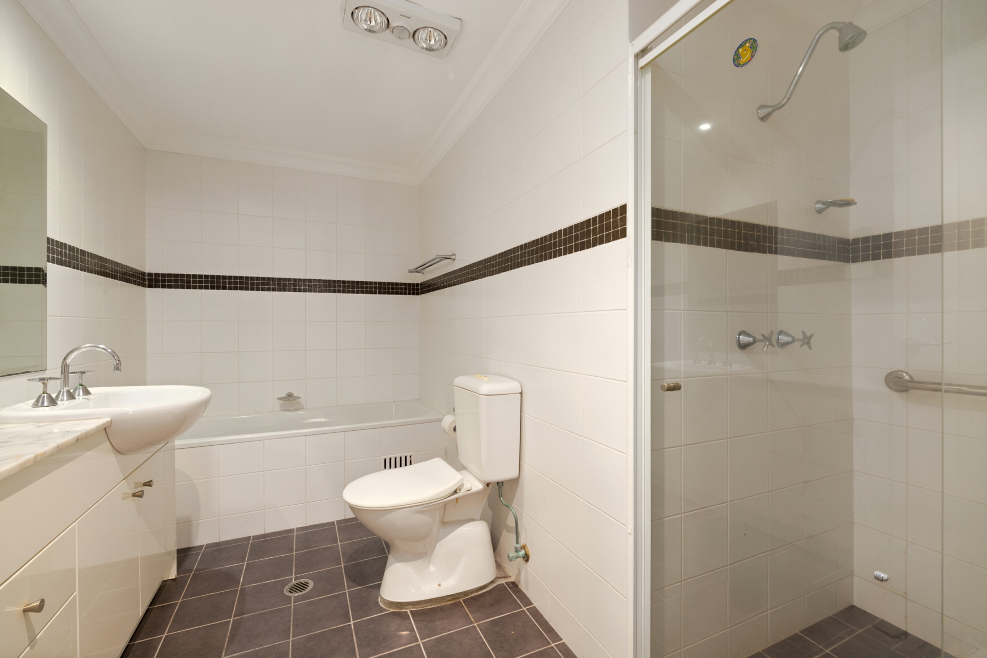 3/34-38 Foamcrest Avenue — photo 14 of 18