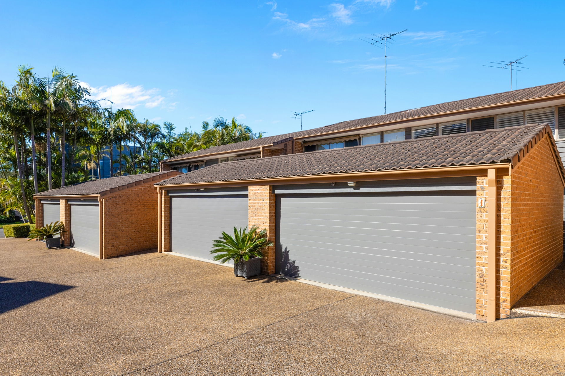 4/51-53 Darley Street East — photo 12 of 12