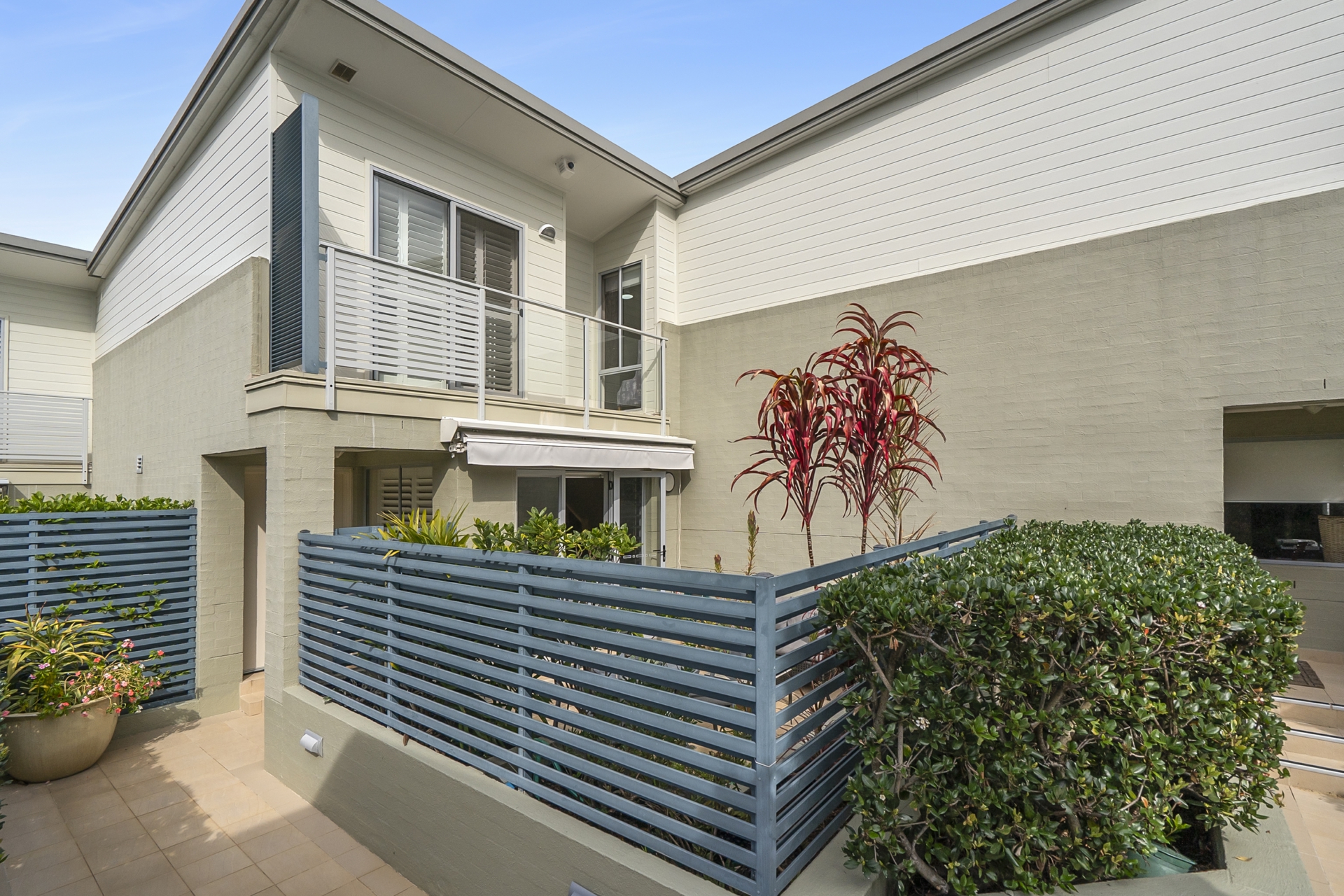 9/125 Darley Street West — photo 9 of 11