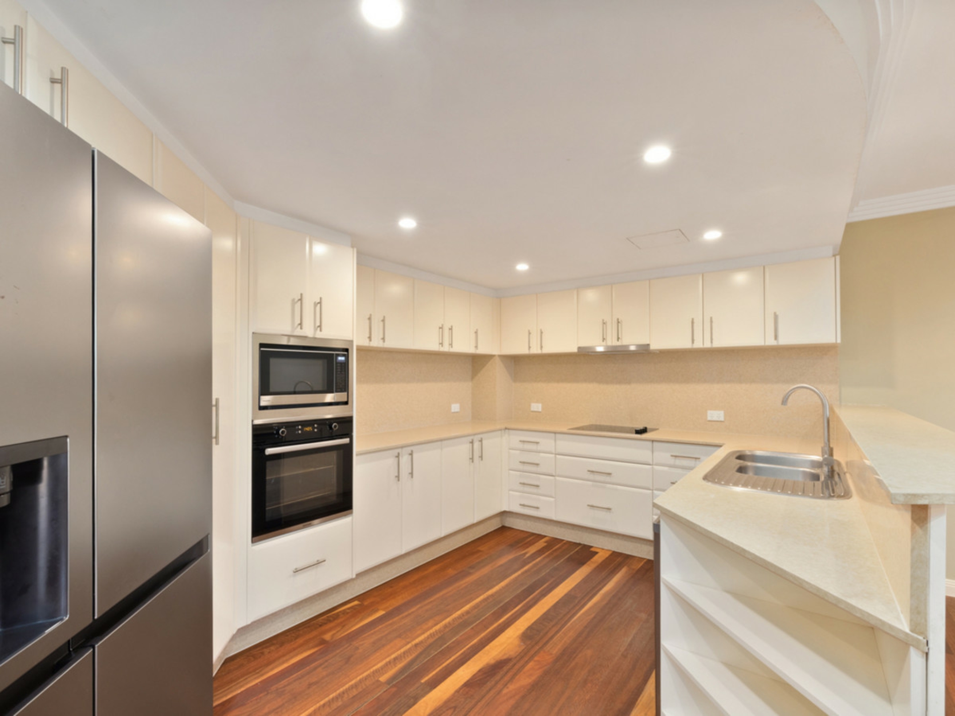 1/1819-1823 Pittwater Road — photo 4 of 12