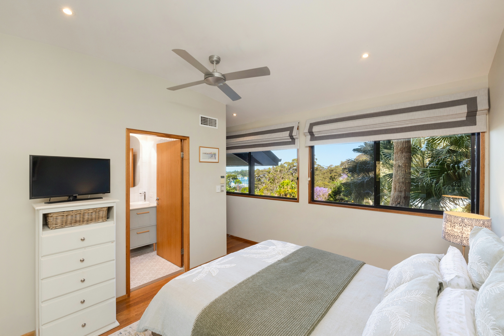 9 Valley Close — photo 17 of 21