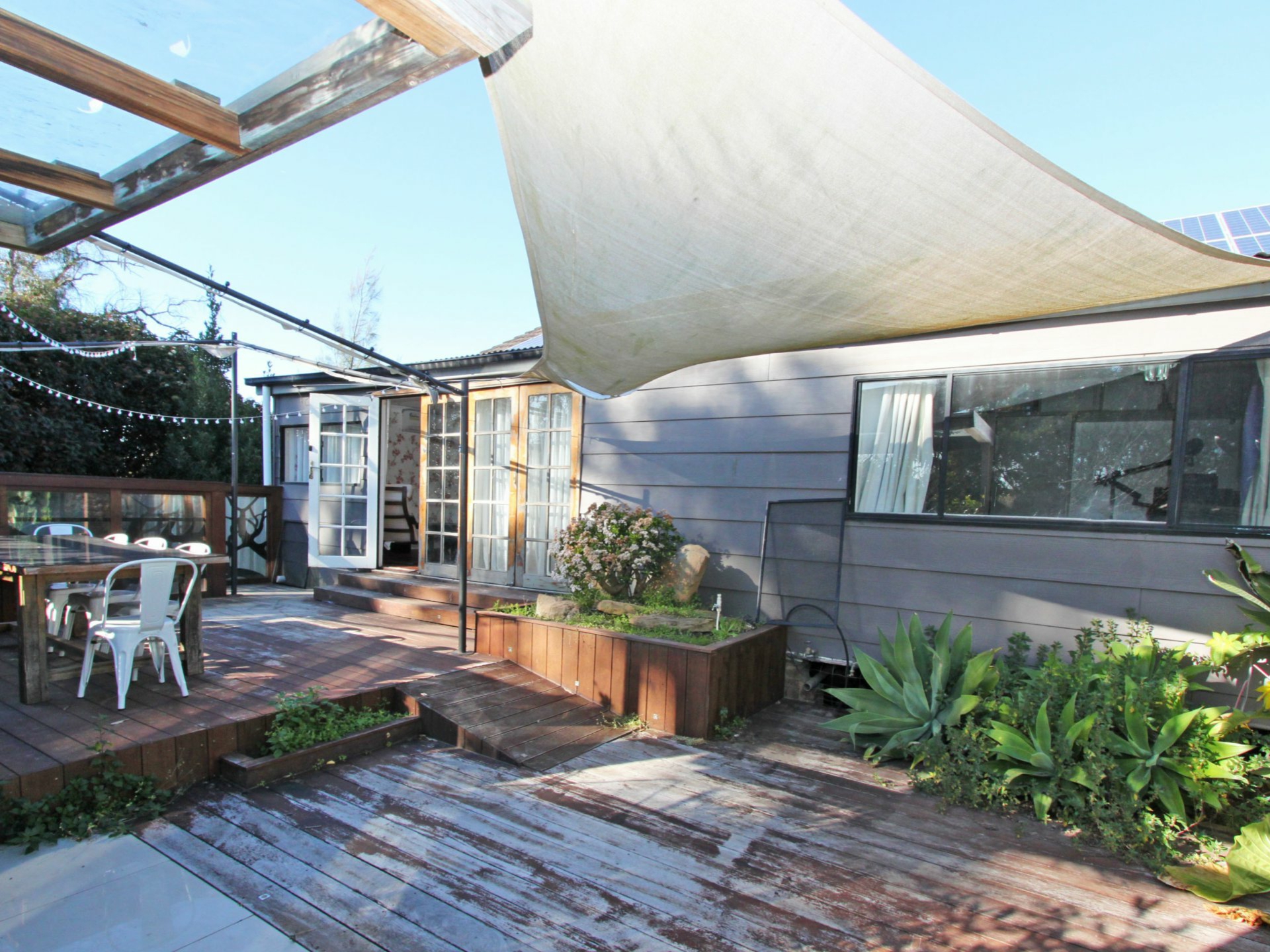 41 Elizabeth Crescent, Kingswood