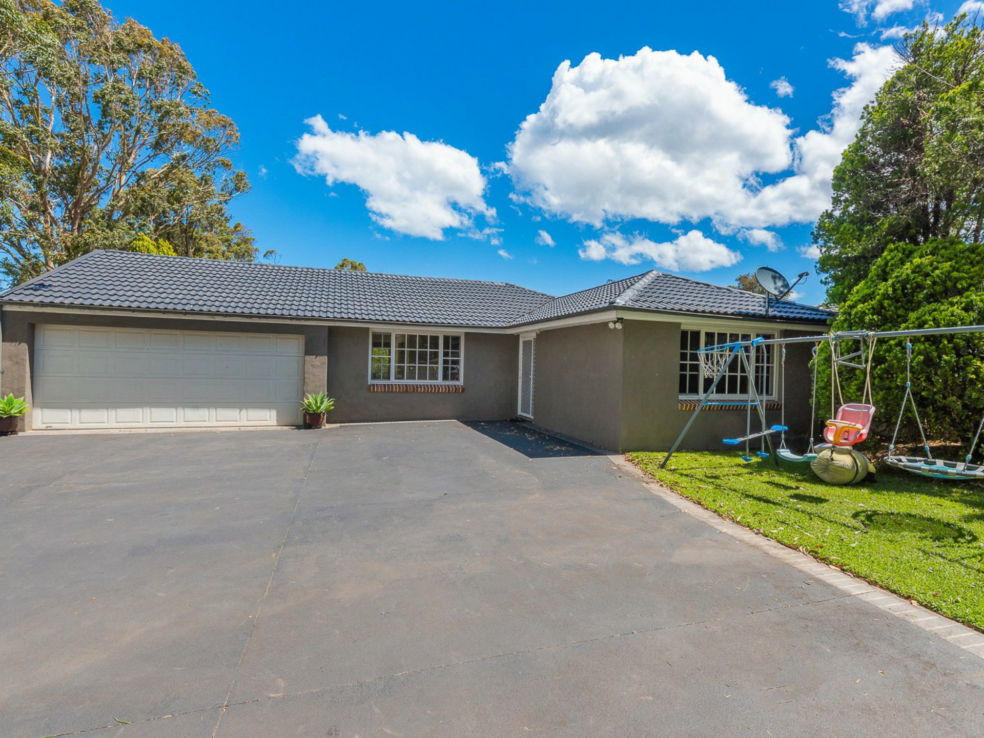 4 Sandy Glen Werrington Downs NSW Property Details LJ Hooker