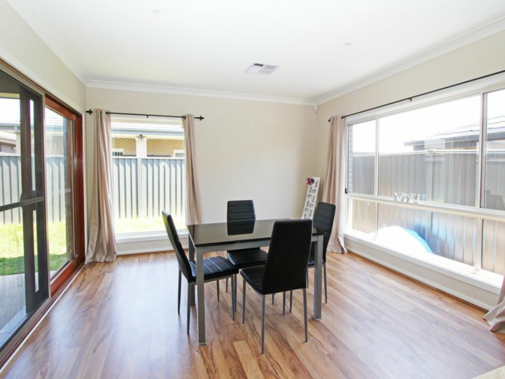 18 Mulla Avenue, JORDAN SPRINGS