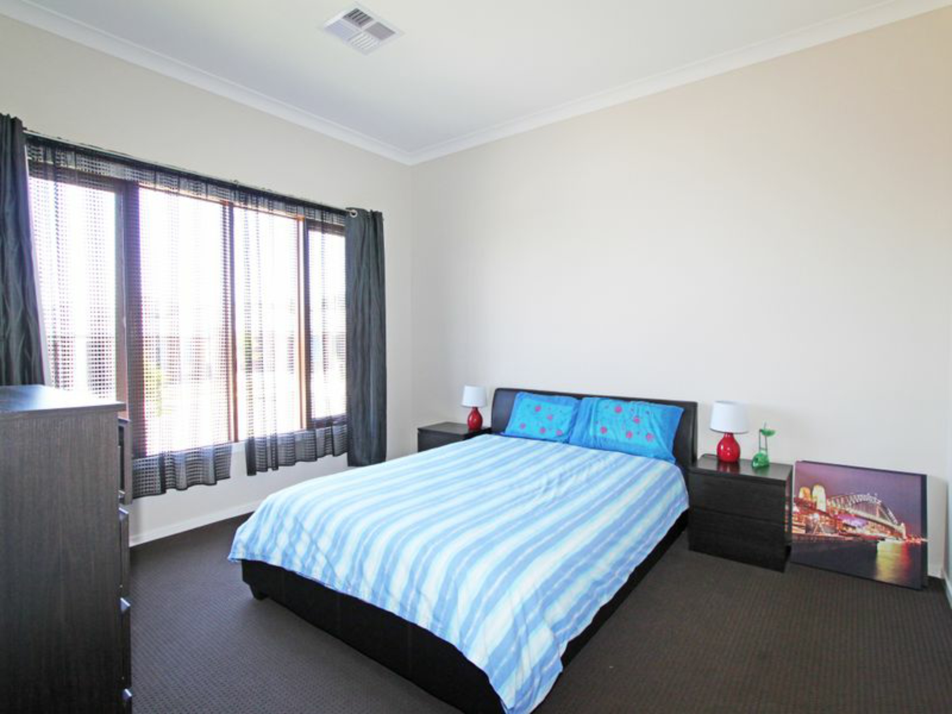 18 Mulla Avenue, JORDAN SPRINGS
