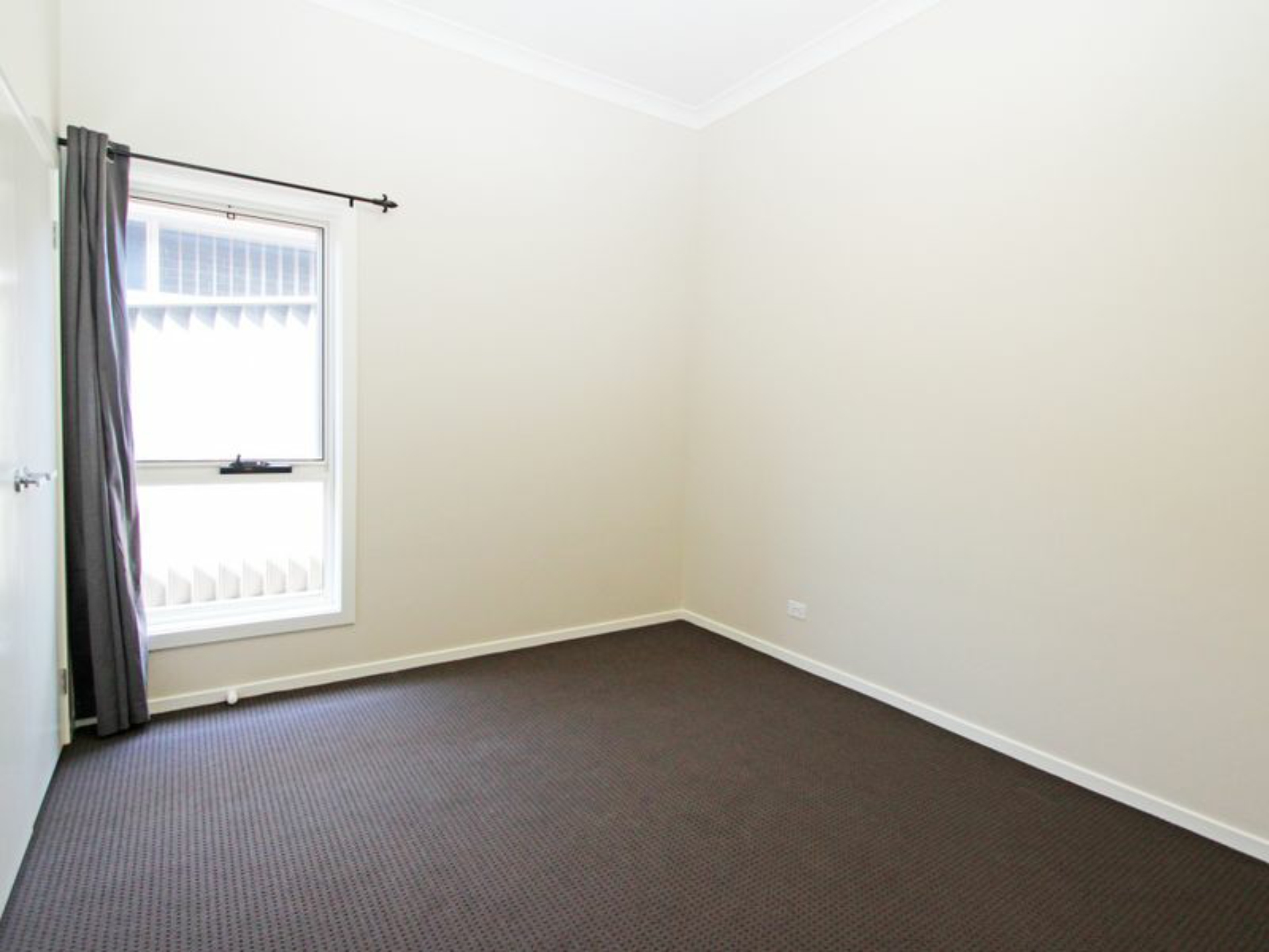 18 Mulla Avenue, JORDAN SPRINGS