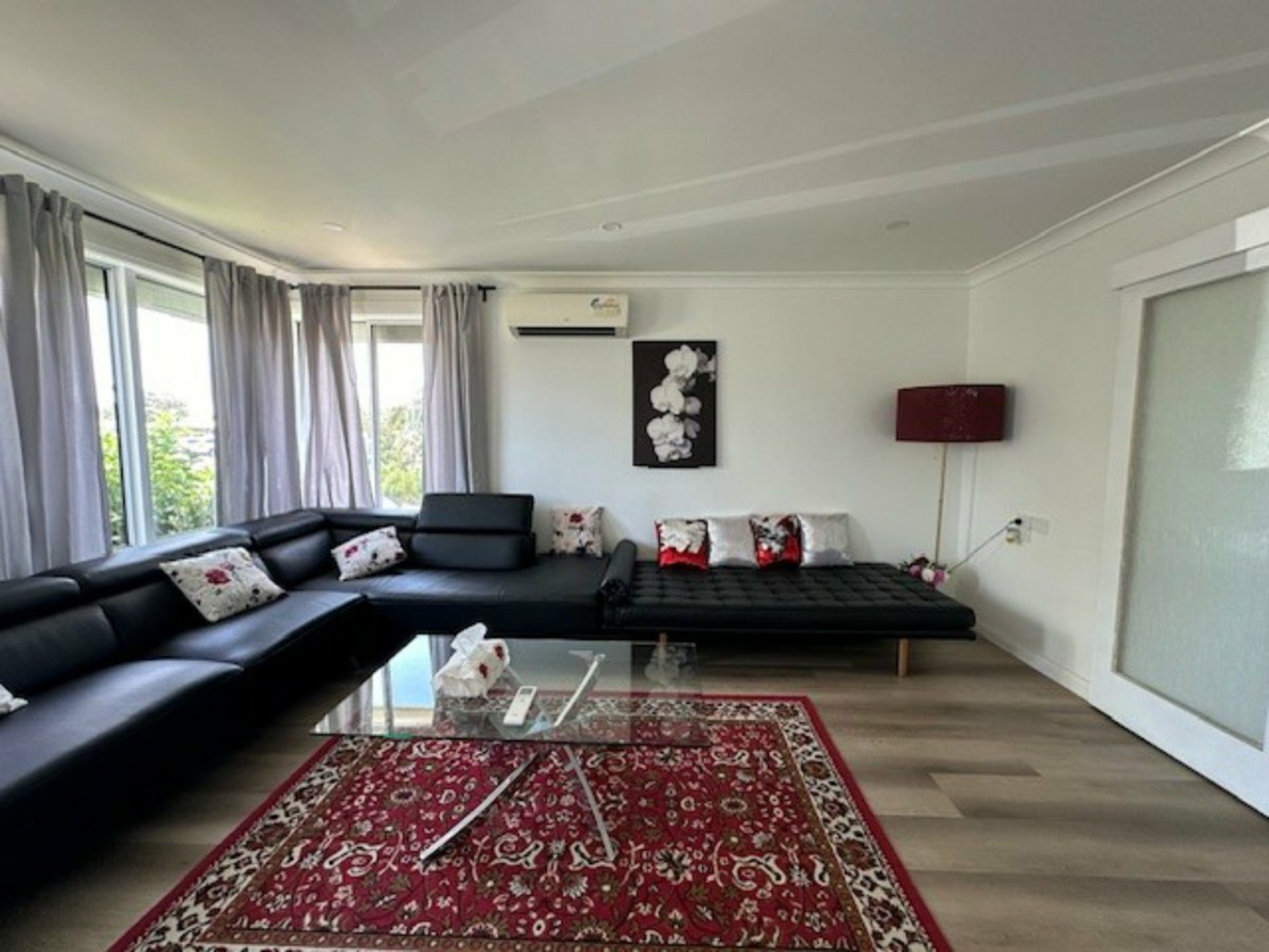 90 Great Western Highway, KINGSWOOD