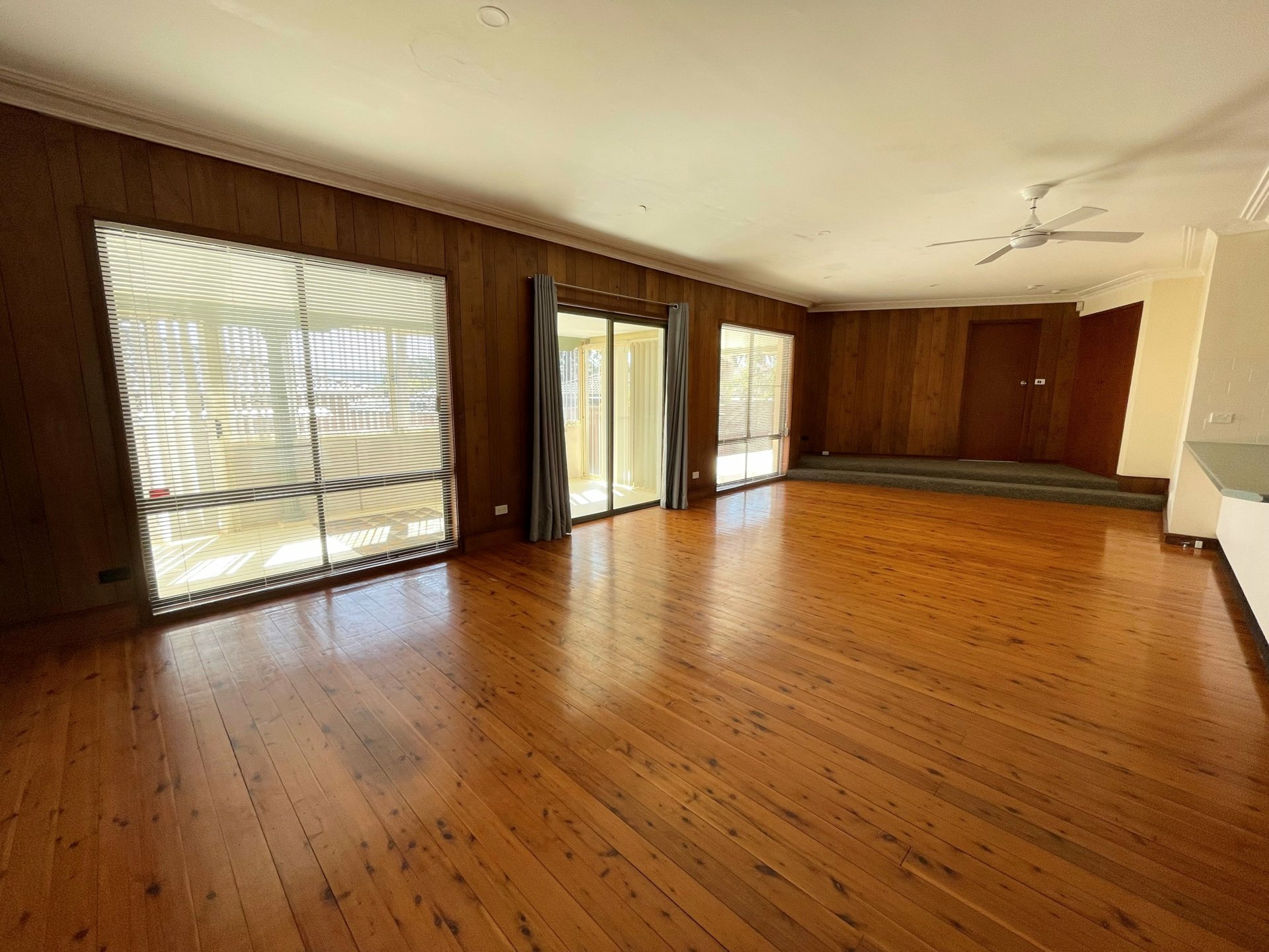8 Jirang Place, GLENMORE PARK