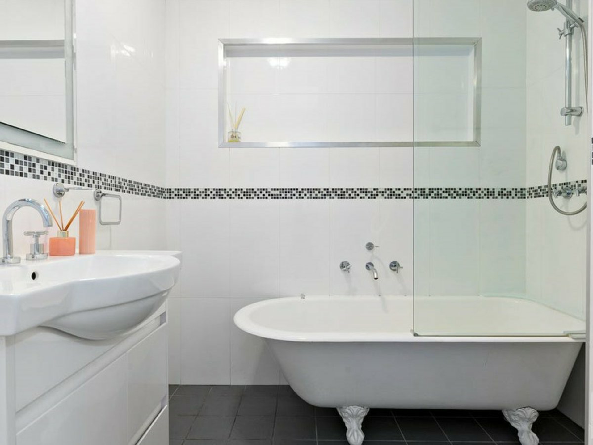 27 Knapsack Street, GLENBROOK