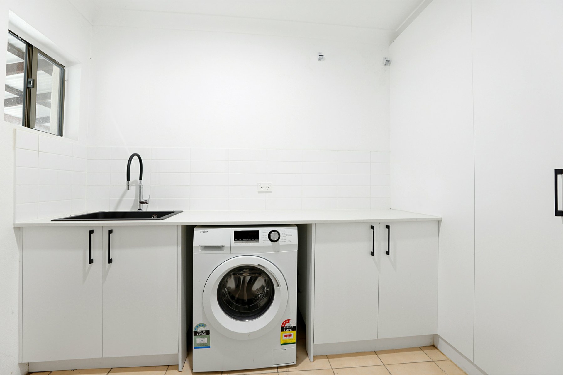 152-166 Sheredan Road, CASTLEREAGH