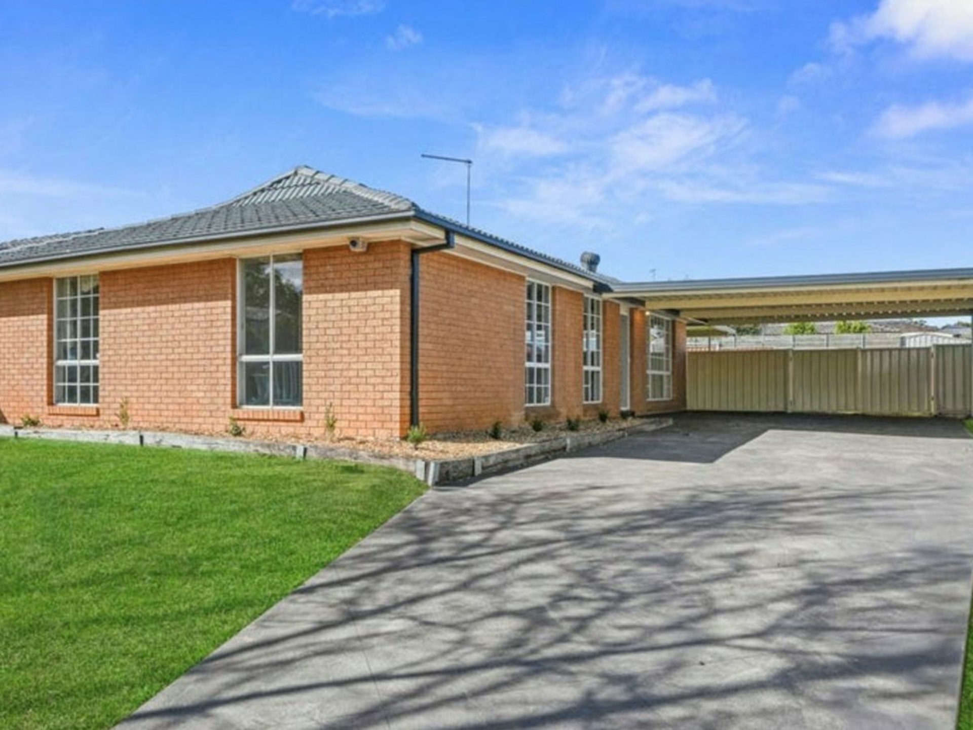 64 Cook Parade, ST CLAIR