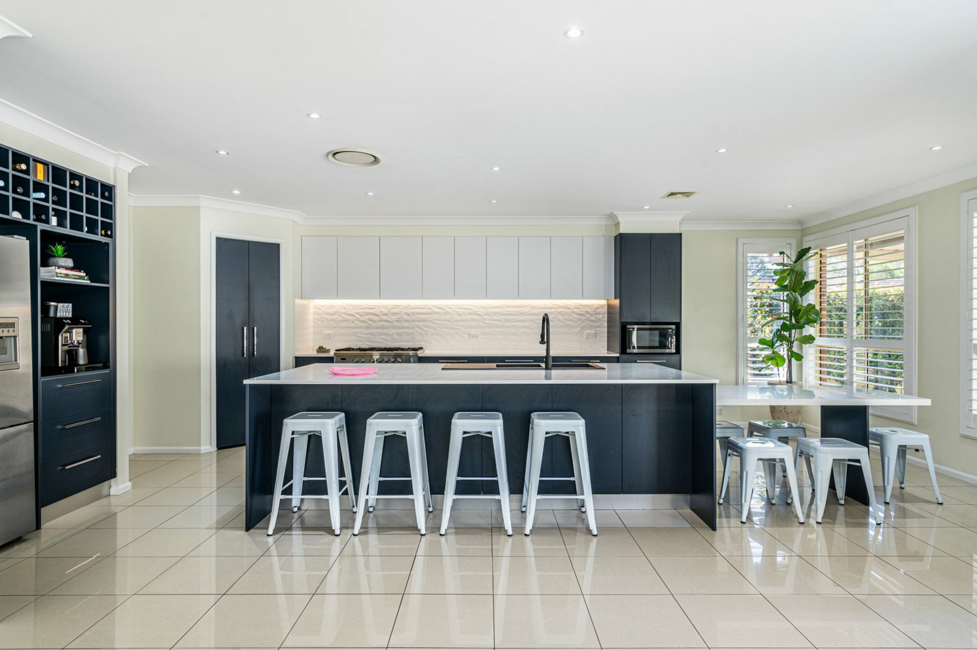 250 Caddens Road, CLAREMONT MEADOWS